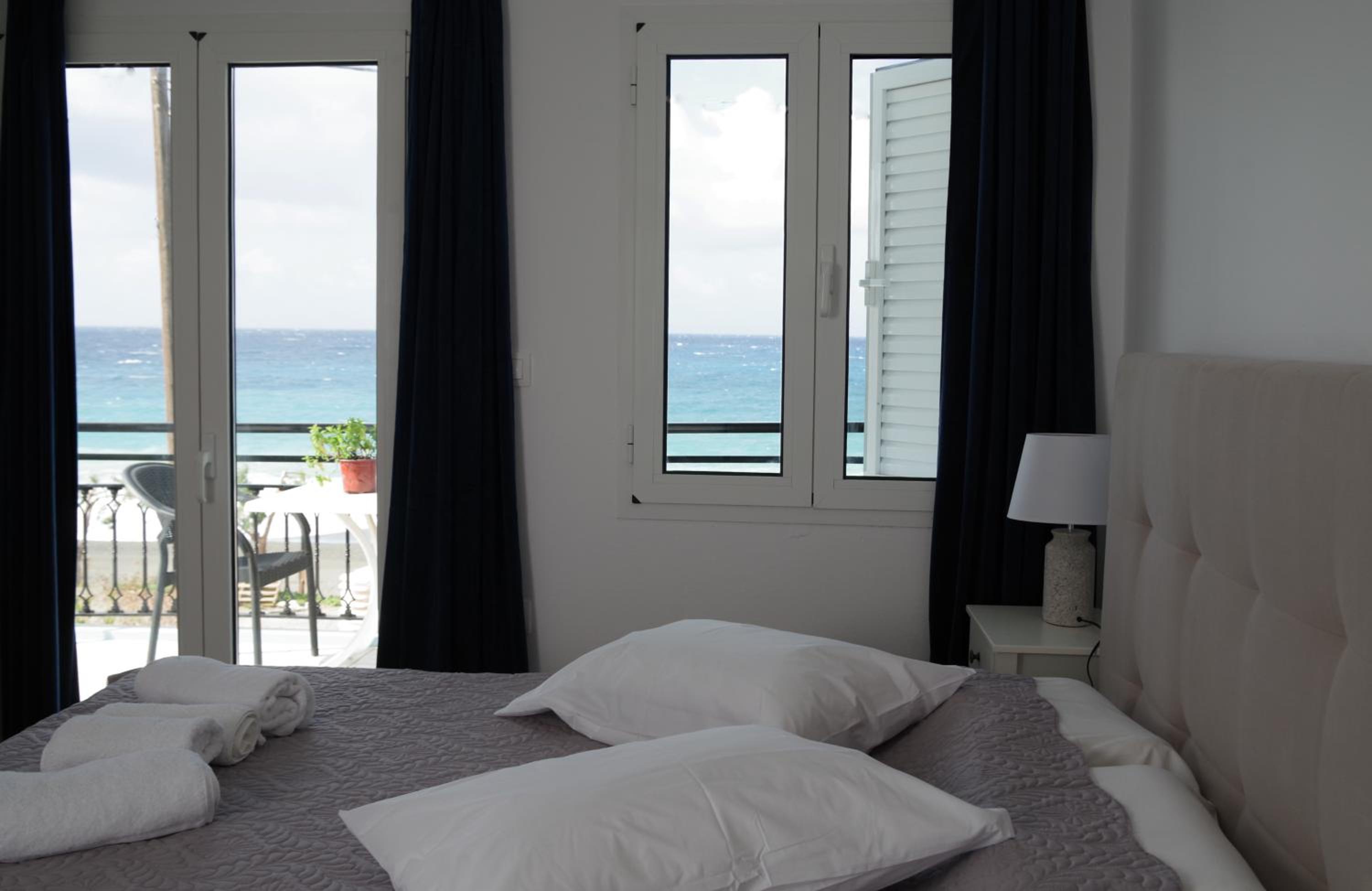 Deluxe Double Room with Sea View photo 1