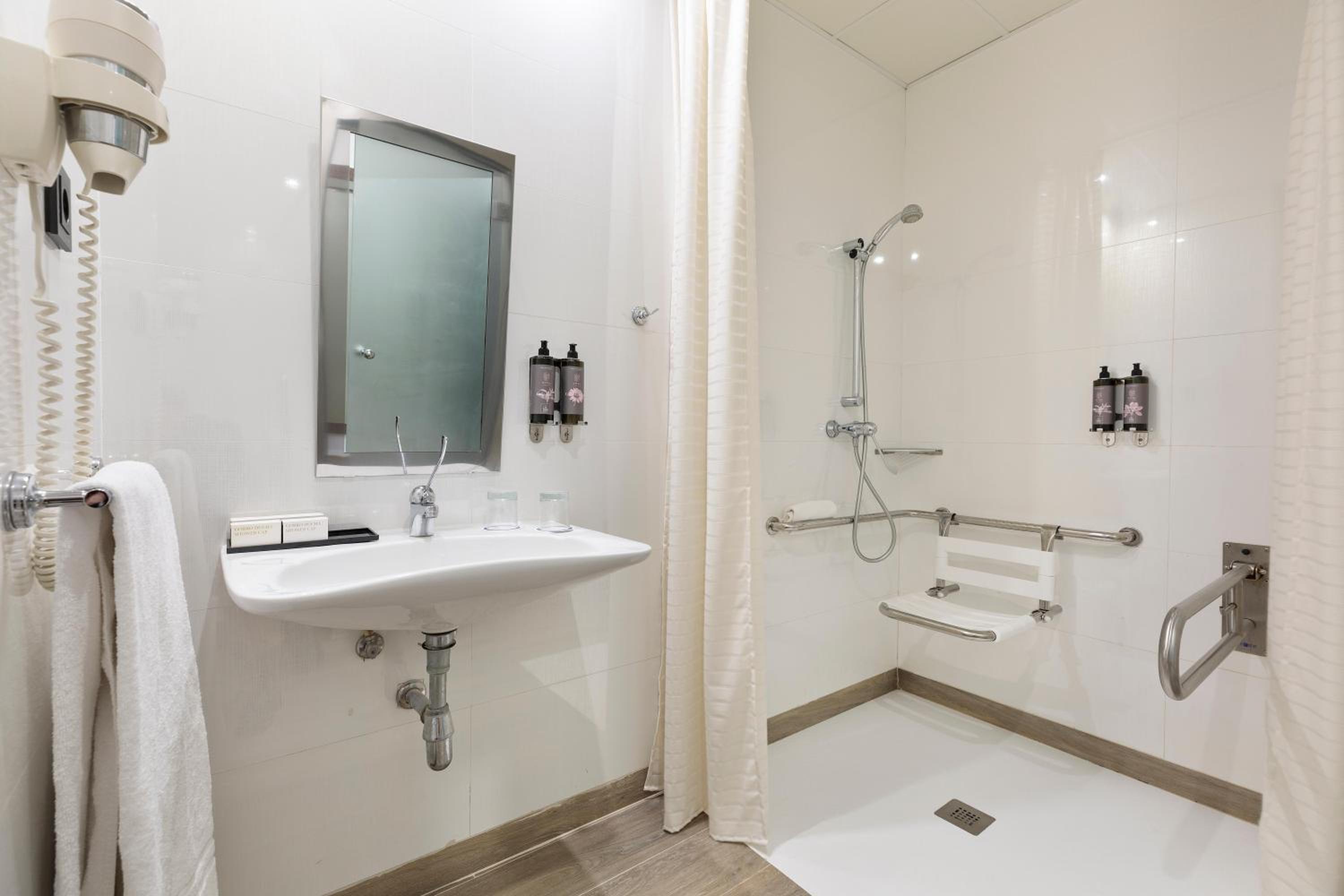 Hotel Best 4 Barcelona — photo 99