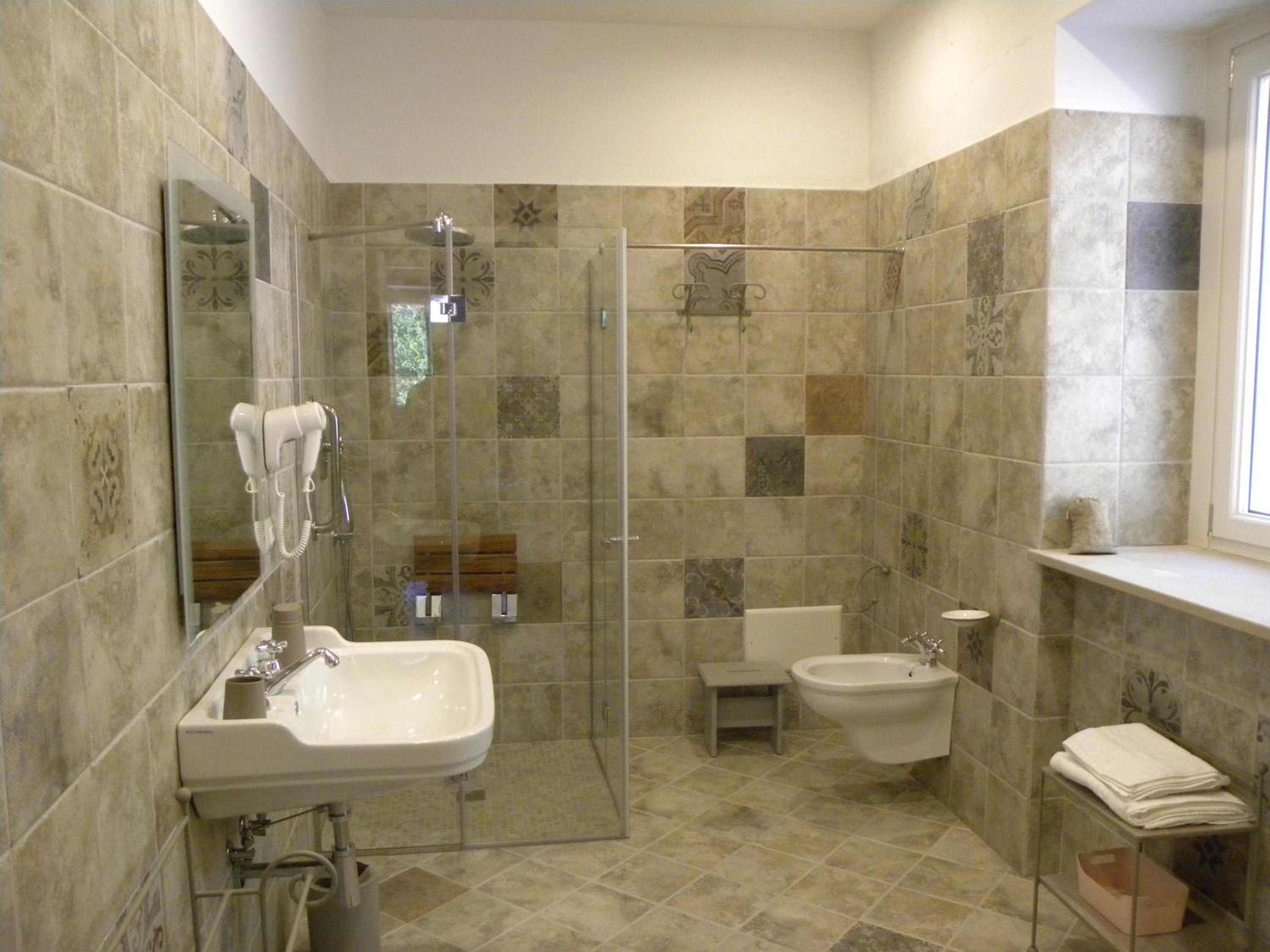 Double or Twin Room photo 2