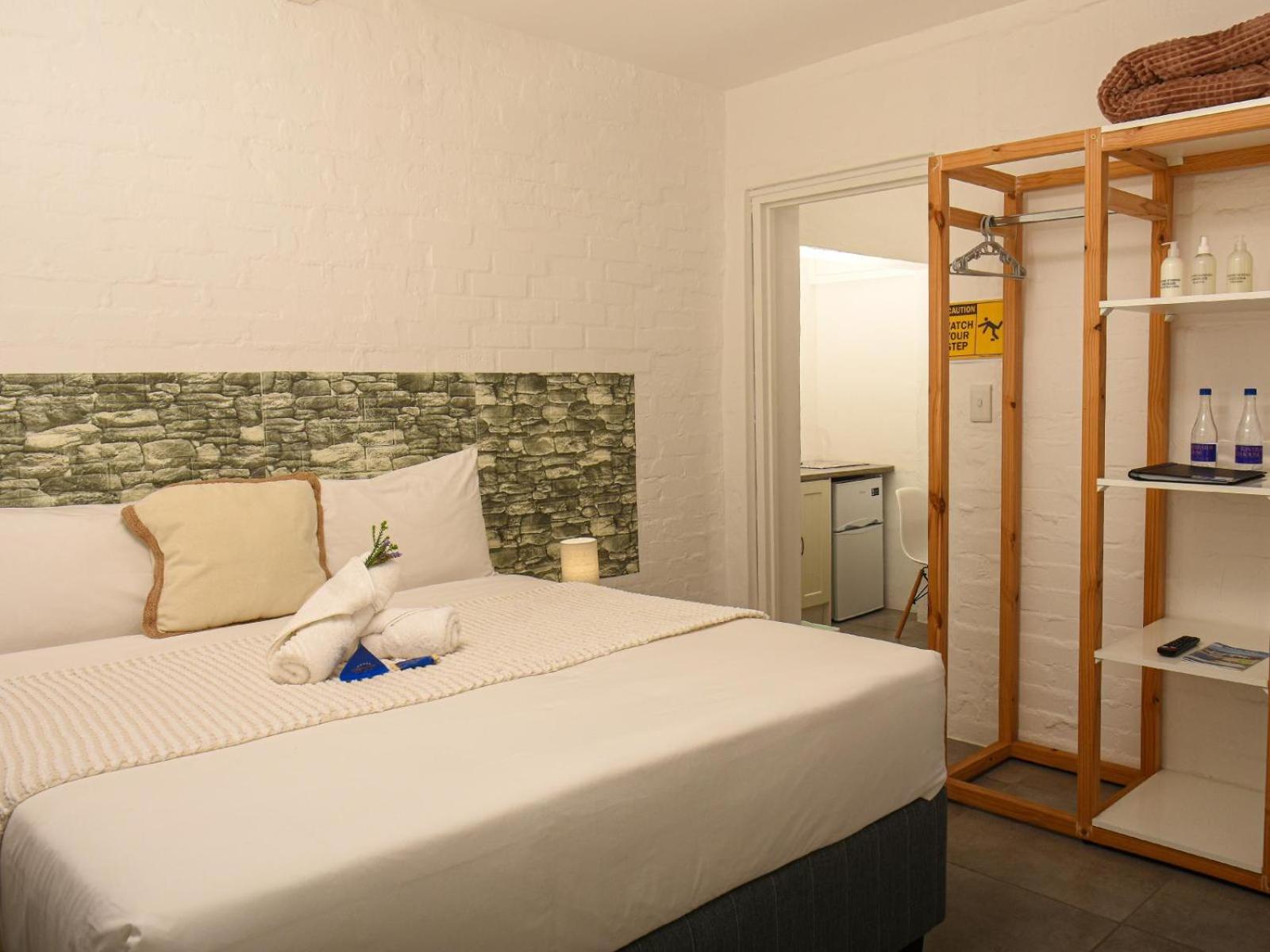 Comfort Queen Room photo 1