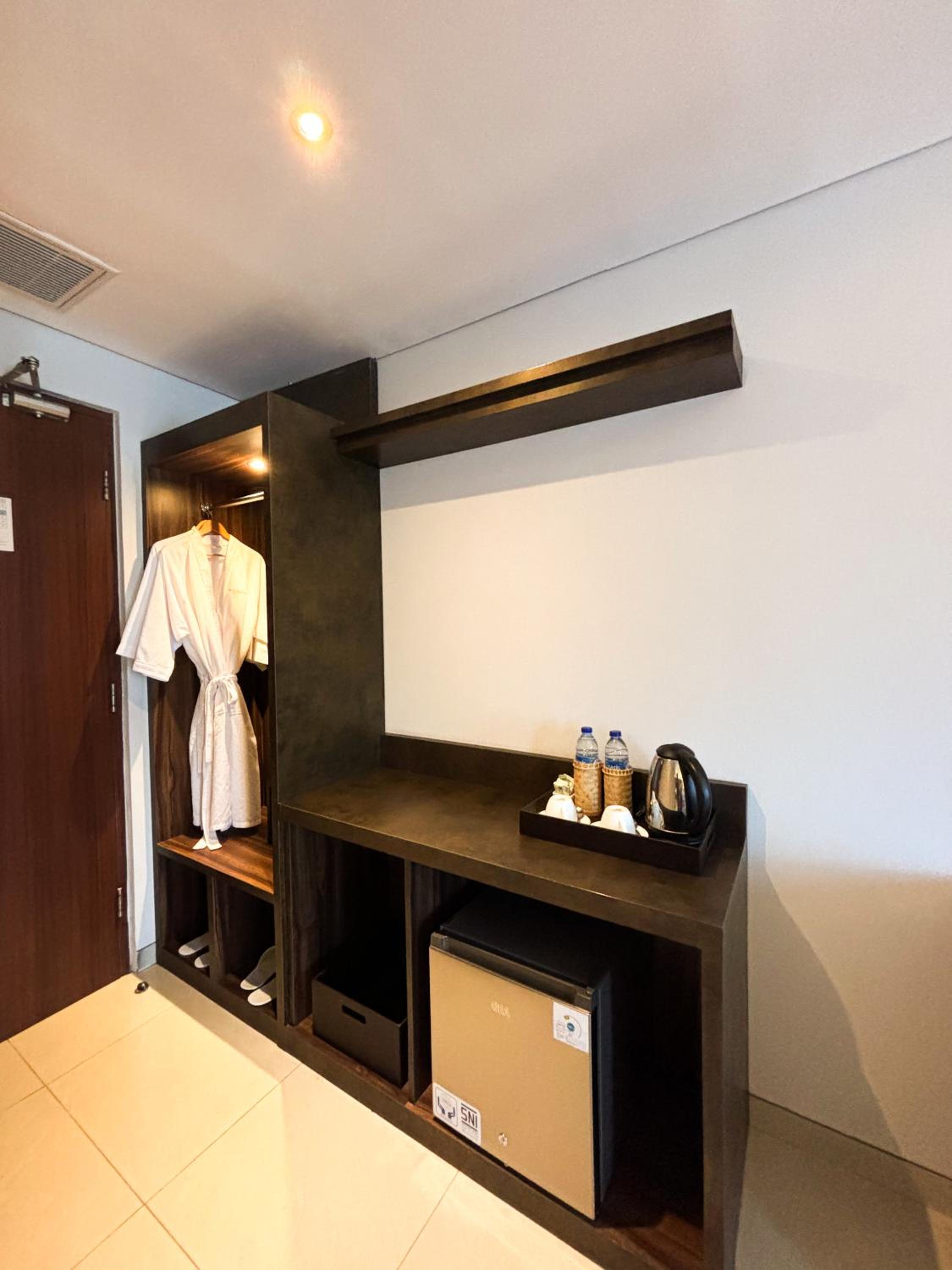 Flash Deal - Suite Room with Free Benefit photo 2