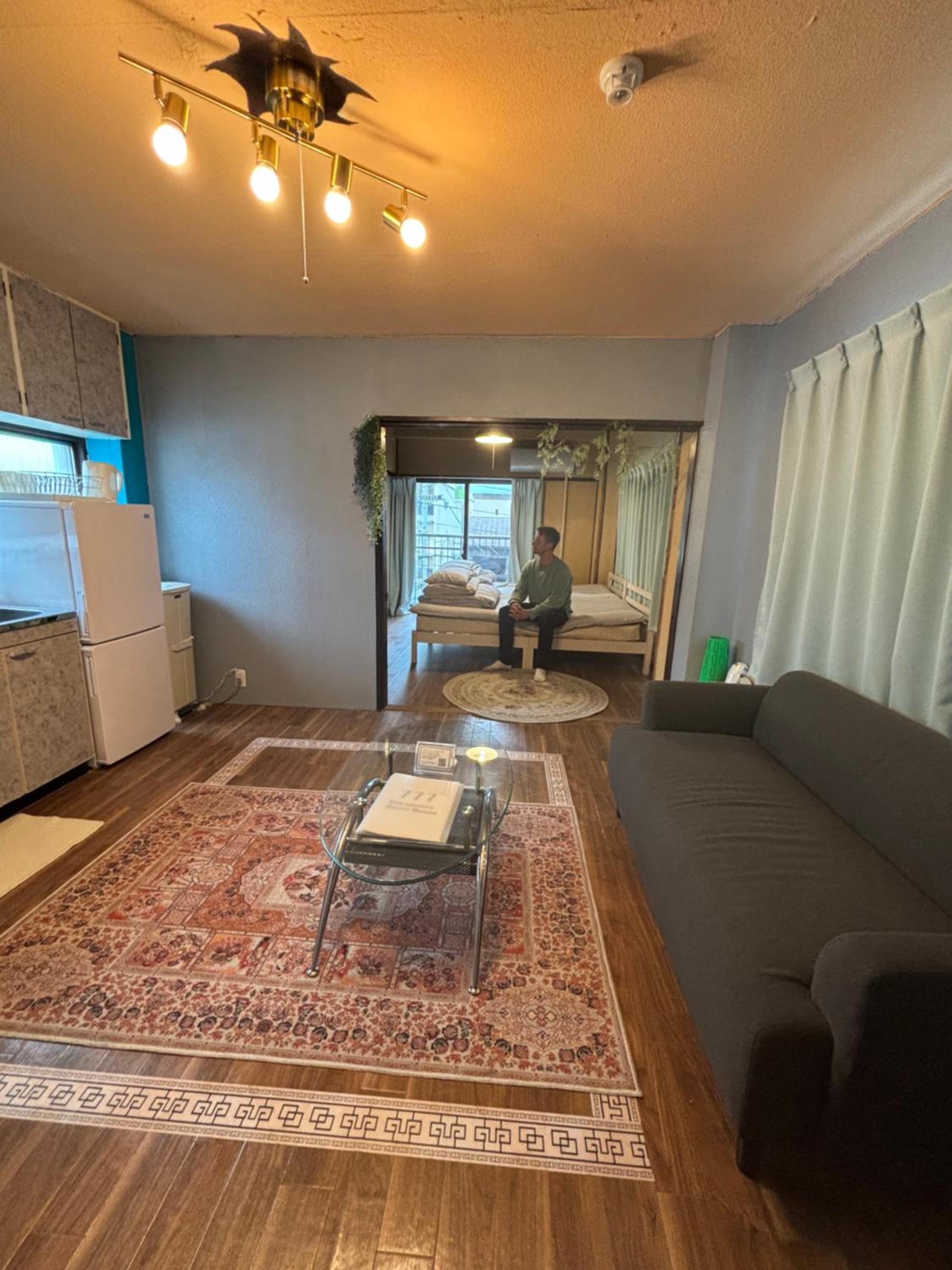 Standard Twin Room with Sofa - Photo 22
