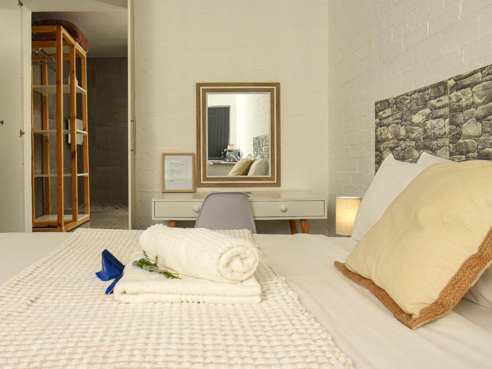 Standard Queen Room photo 1