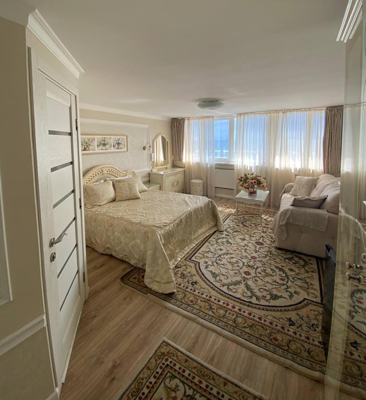 Suite with Sea View photo 1