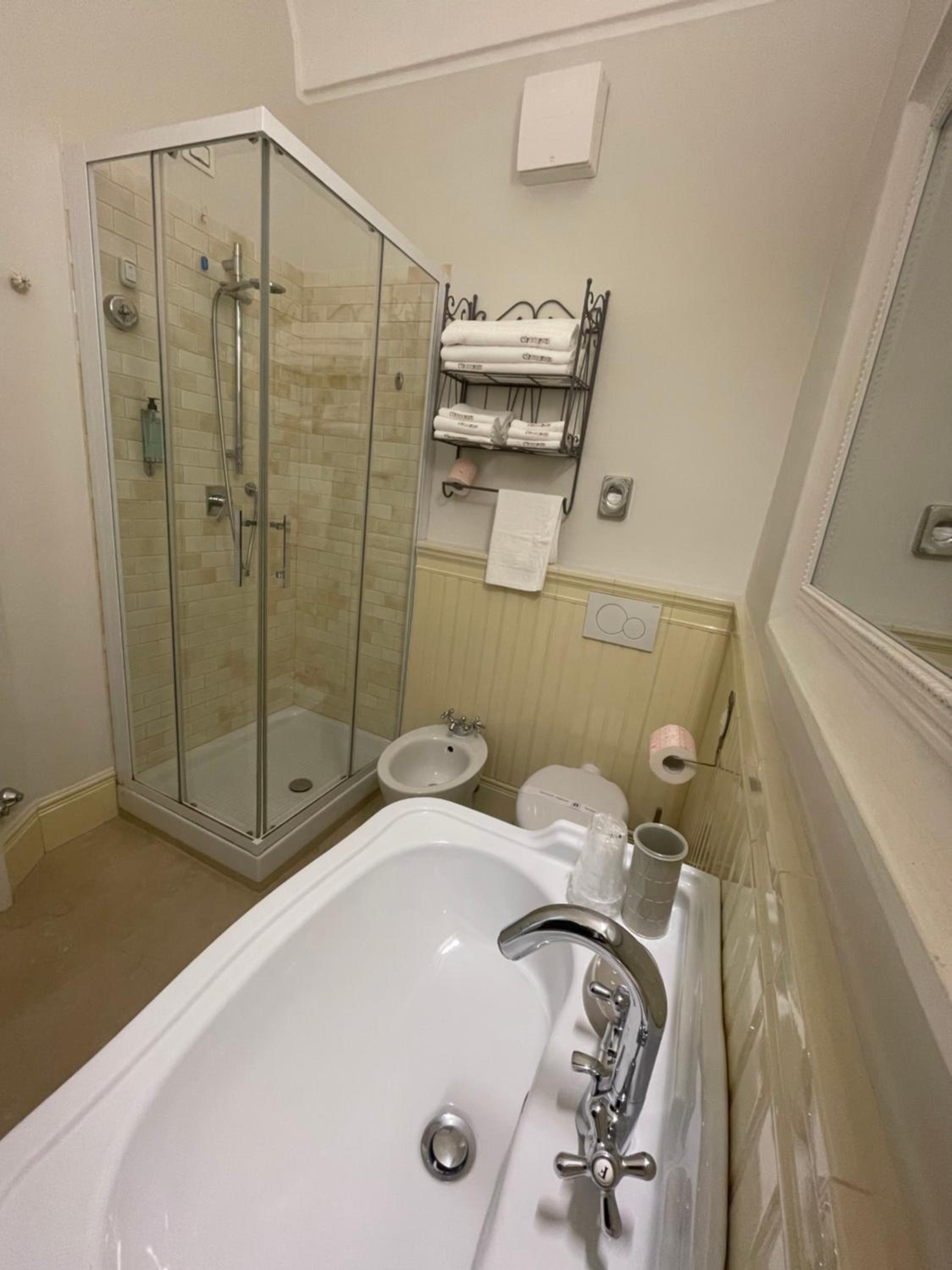 Deluxe Double Room (2 Adults + 2 Children) photo 2