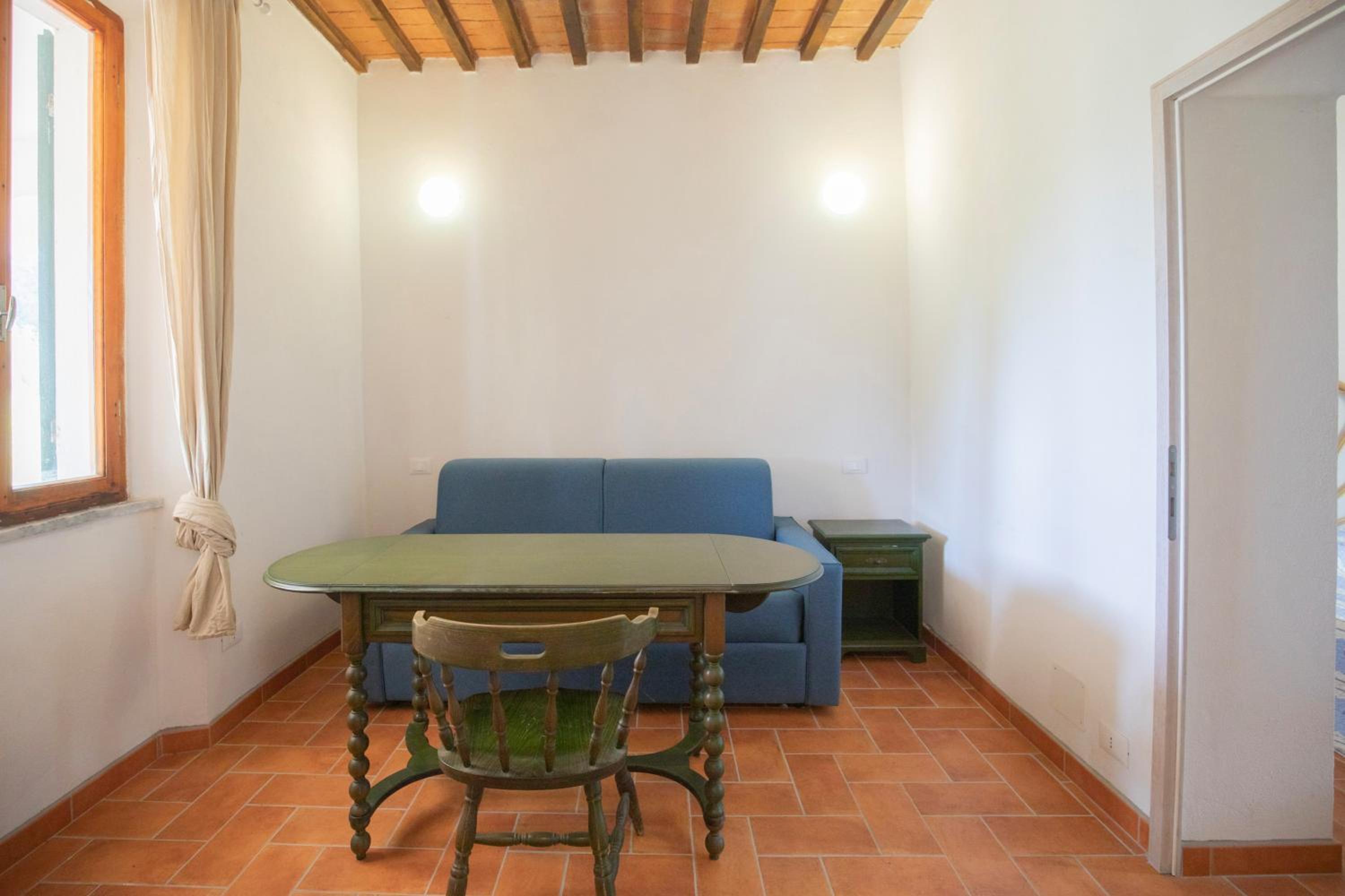 One-Bedroom House photo 1
