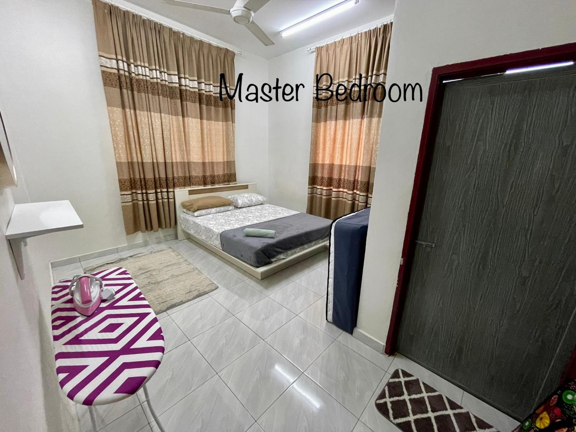 One-Bedroom House photo 1