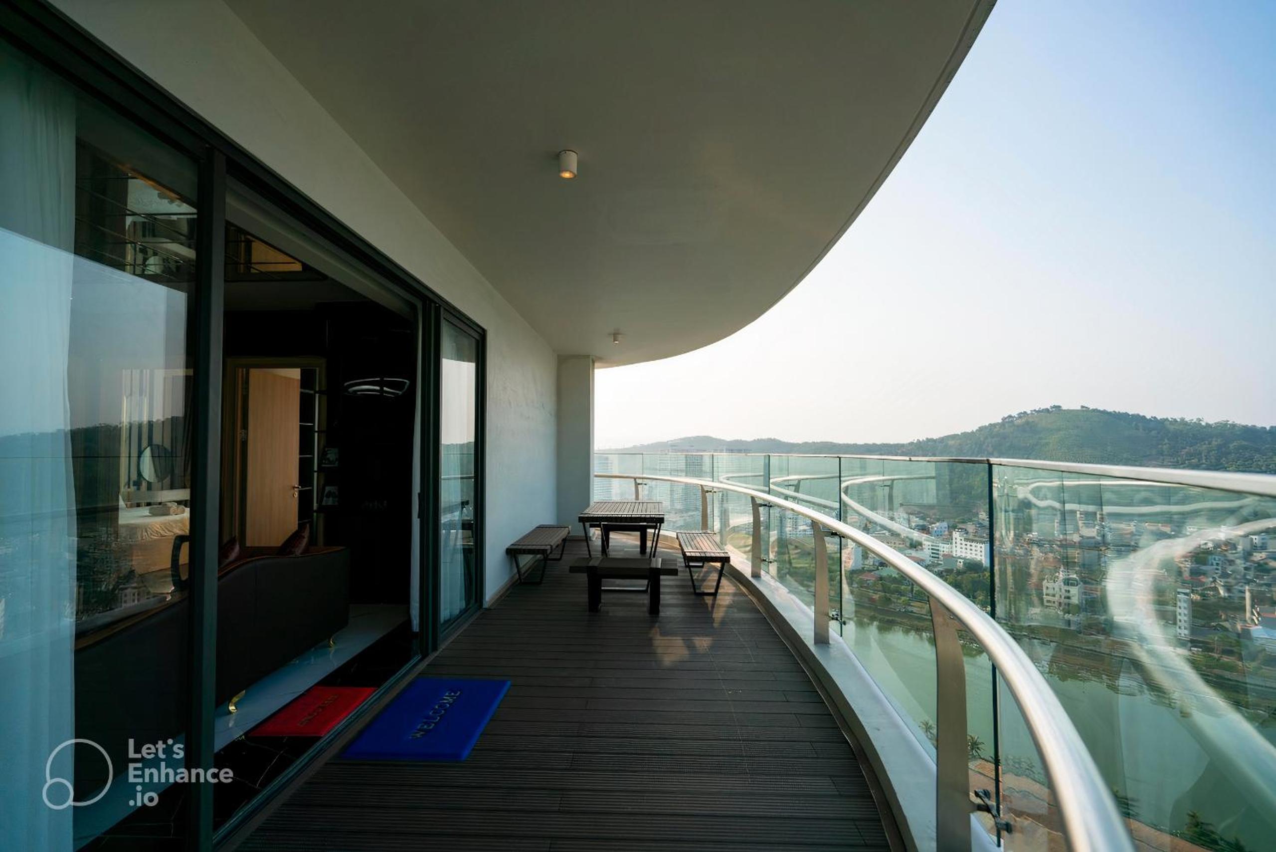 Two-Bedroom Apartment with Sea View photo 2