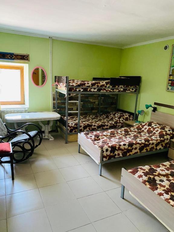 Bed in 4-Bed Mixed Dormitory Room photo 3