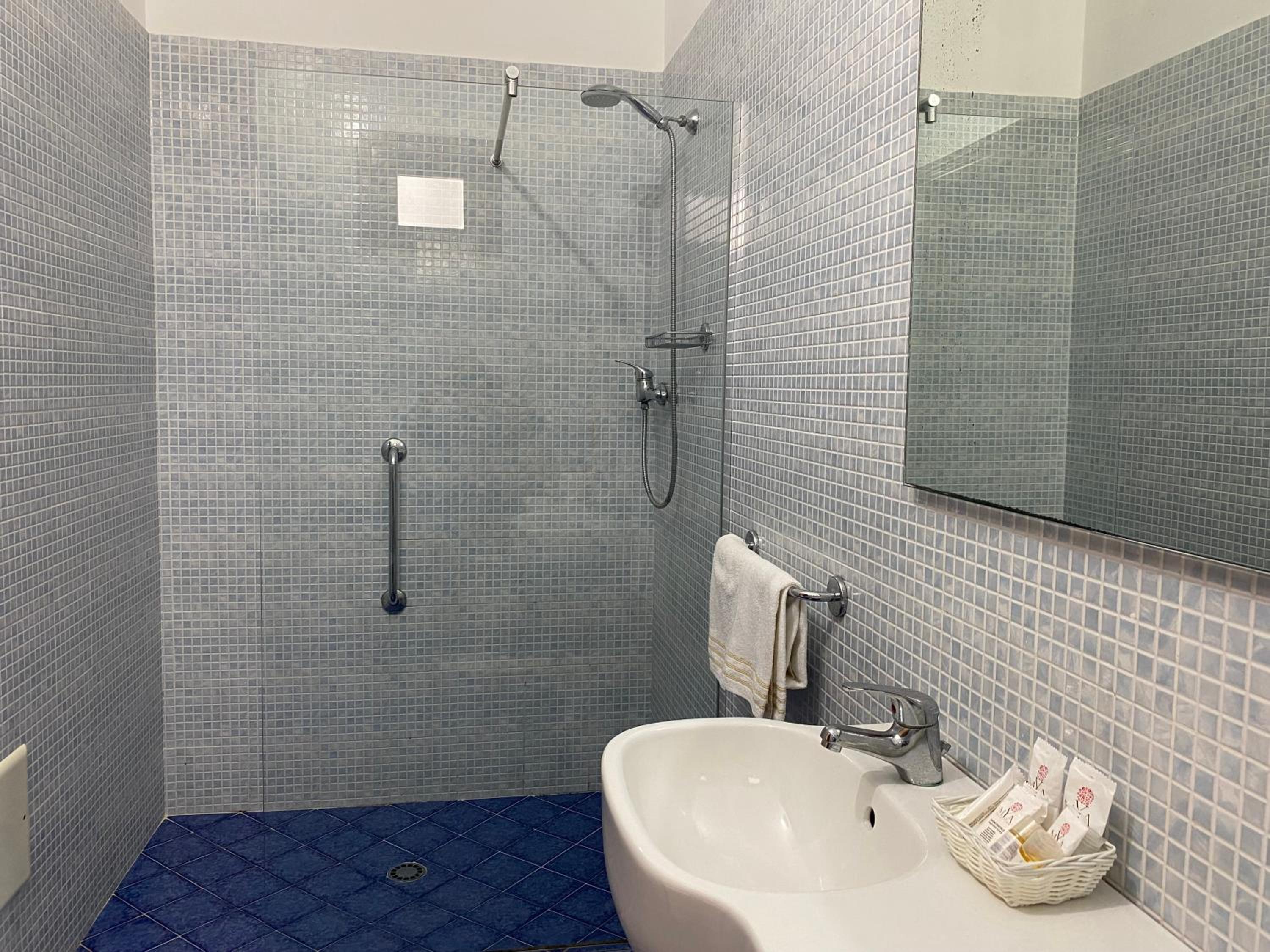 Double Room - Annex - Photo 6