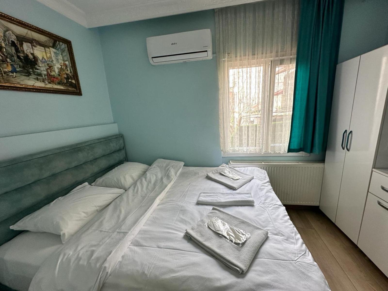 Deluxe Double or Twin Room photo 2