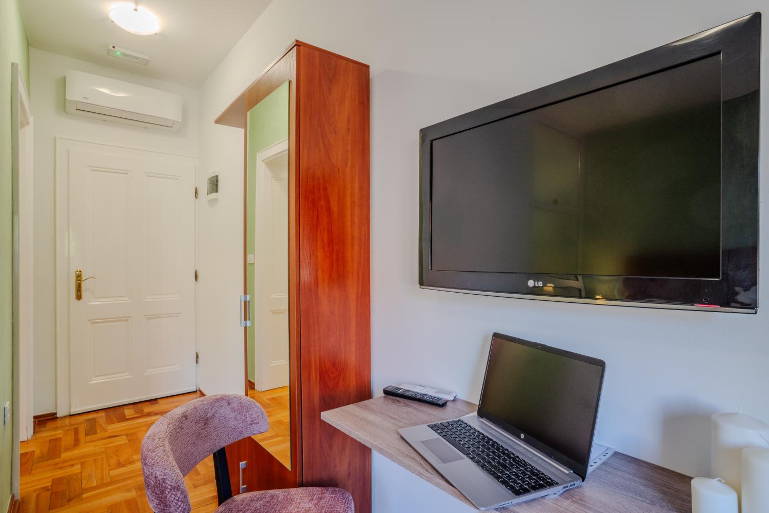 Deluxe Double or Twin Room with Garden View - Photo 5