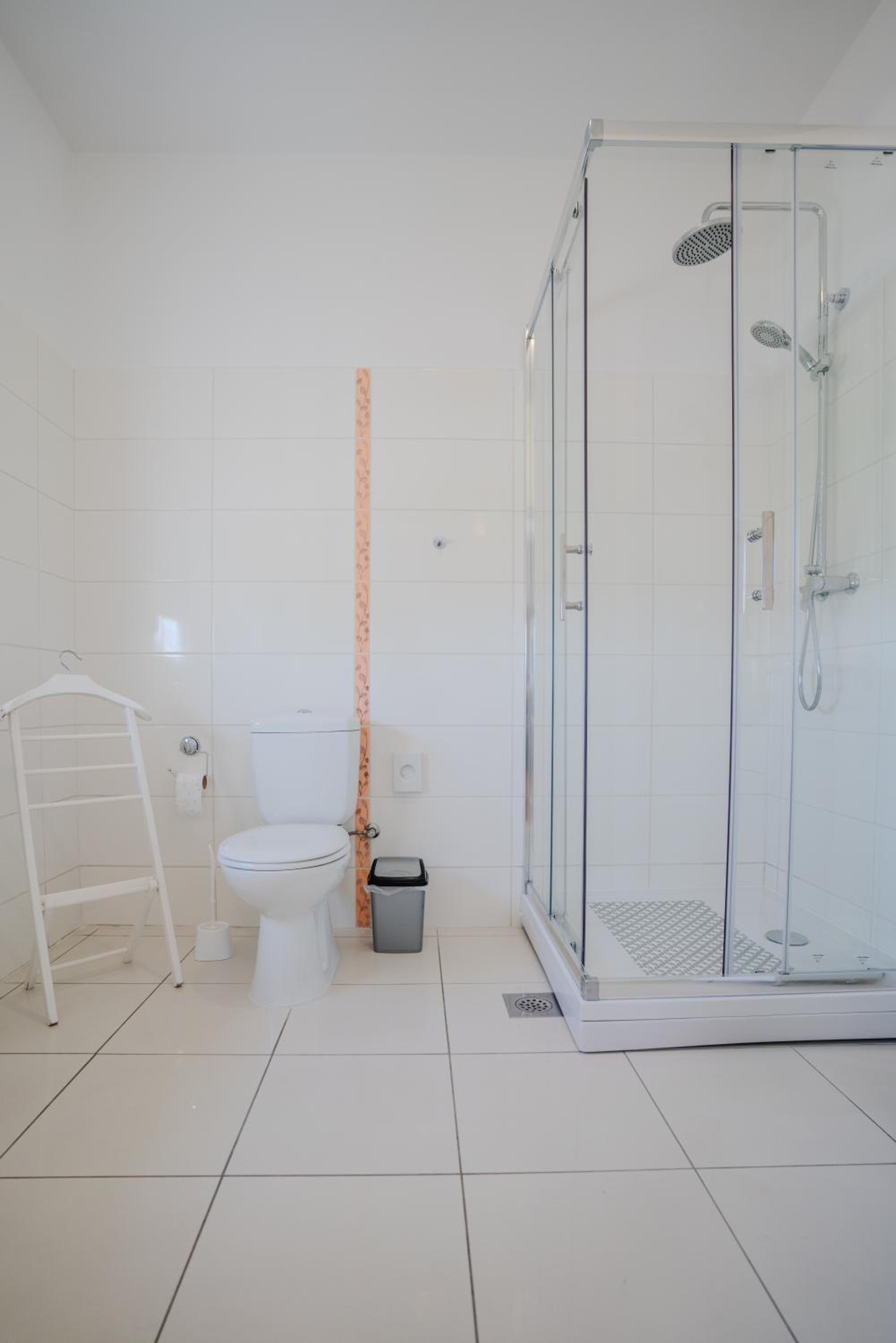 Deluxe Double or Twin Room with River View - Photo 9