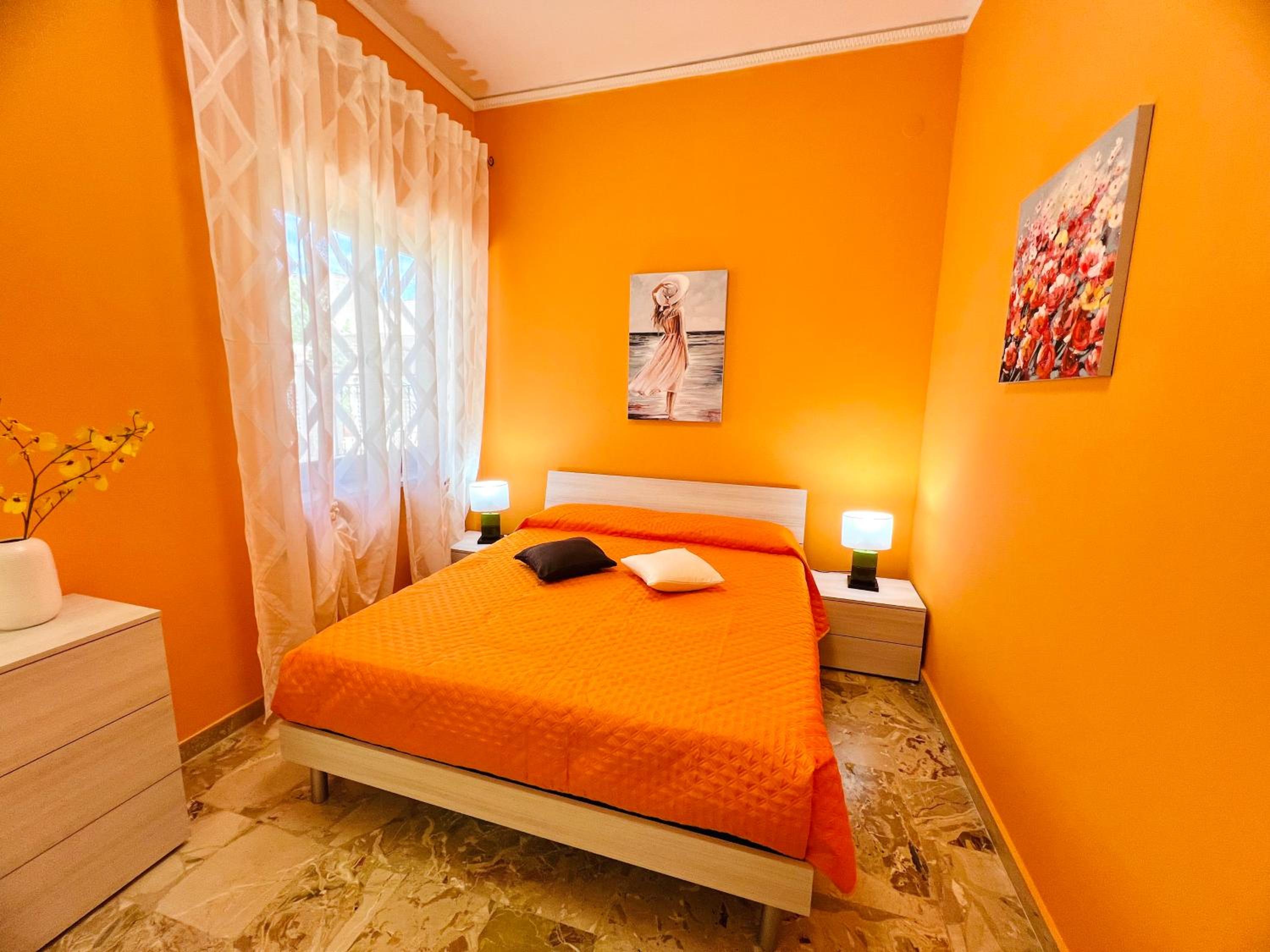 Three-Bedroom Apartment with View photo 3
