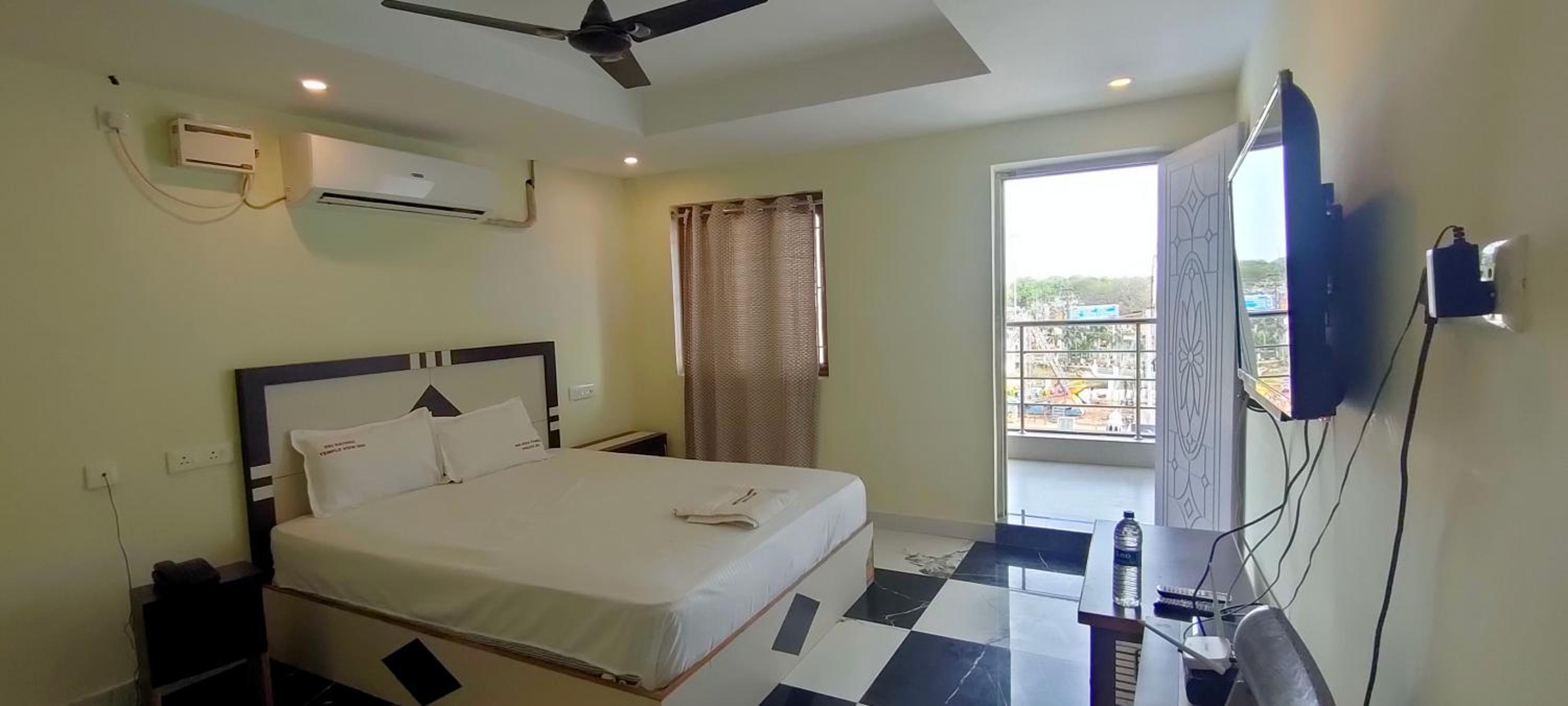 Quadruple Room with Balcony