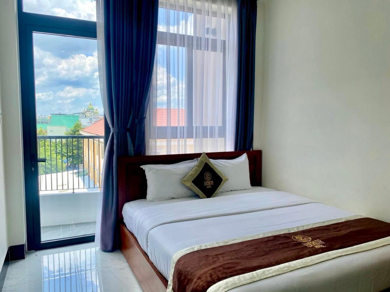 King Room With Balcony
