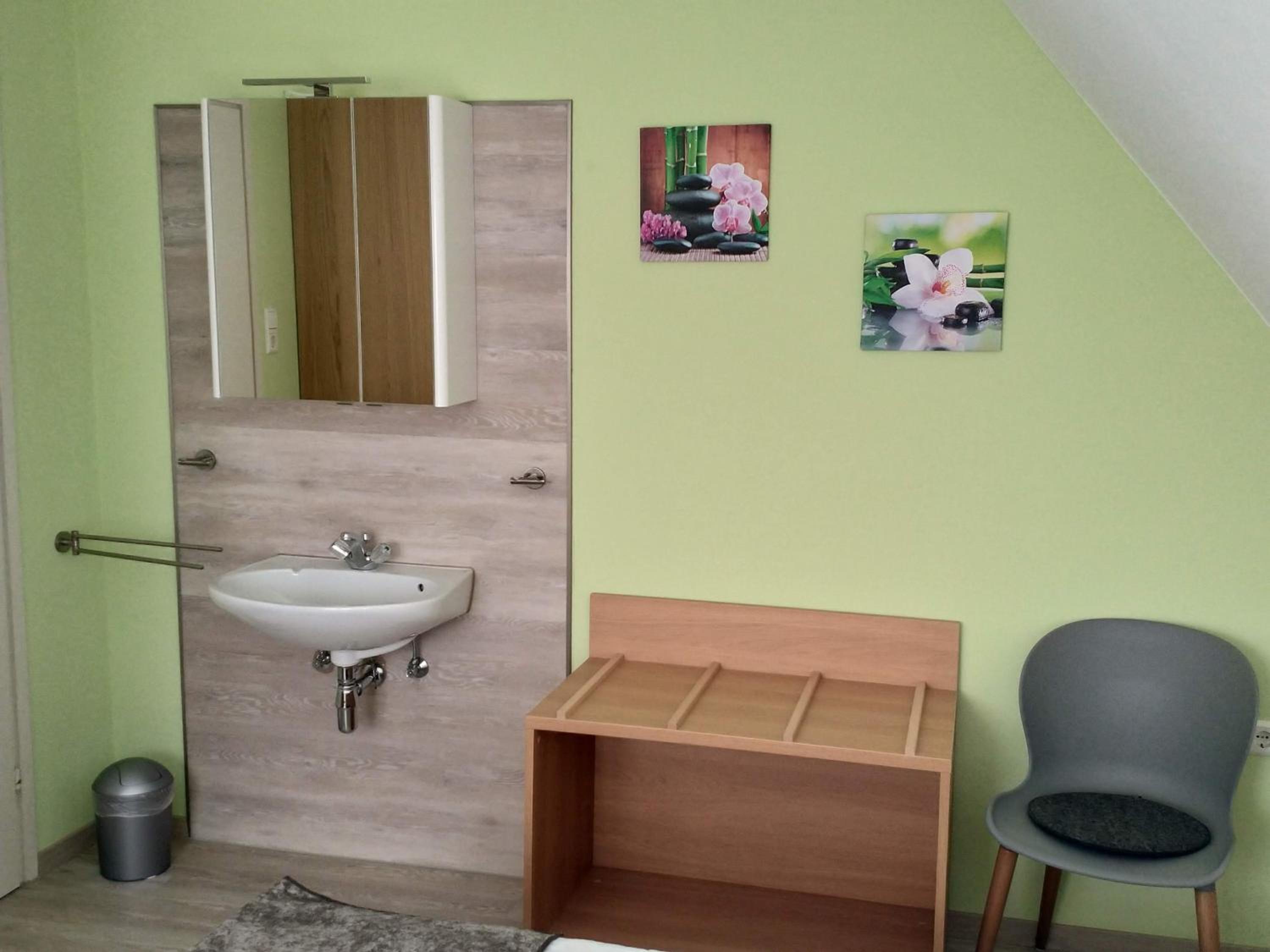 Two-Bedroom Apartment with Balcony photo 2