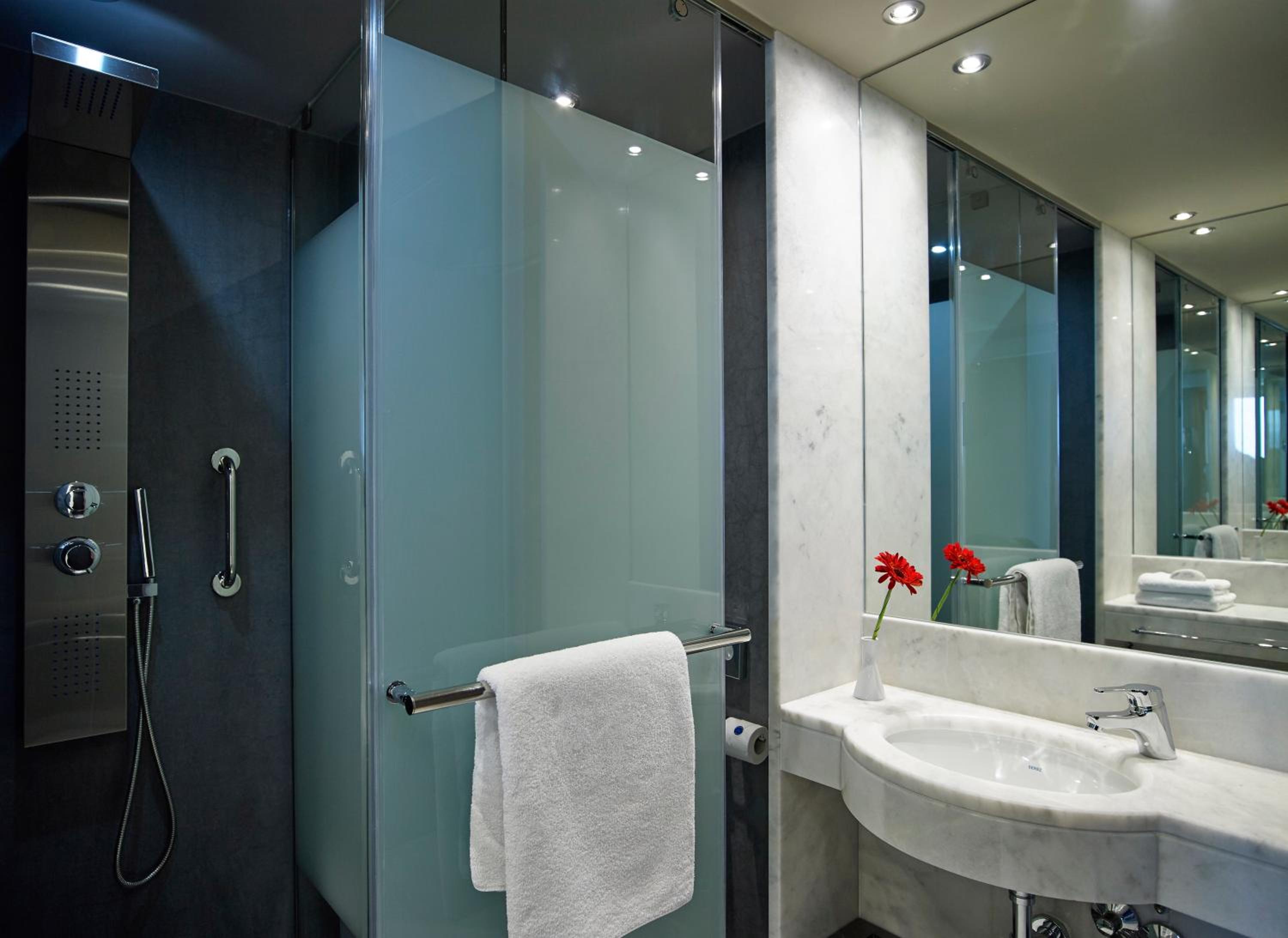Junior Suite with Sea View - Photo 2