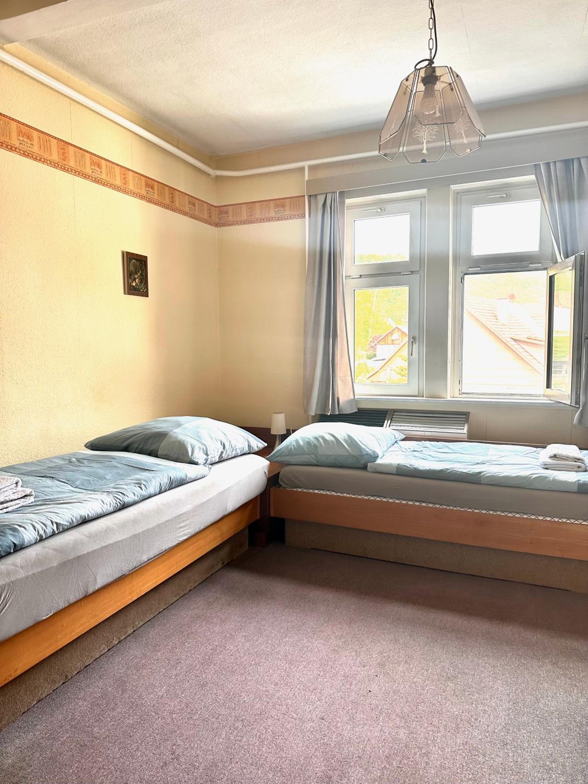 Small Twin Room photo 3