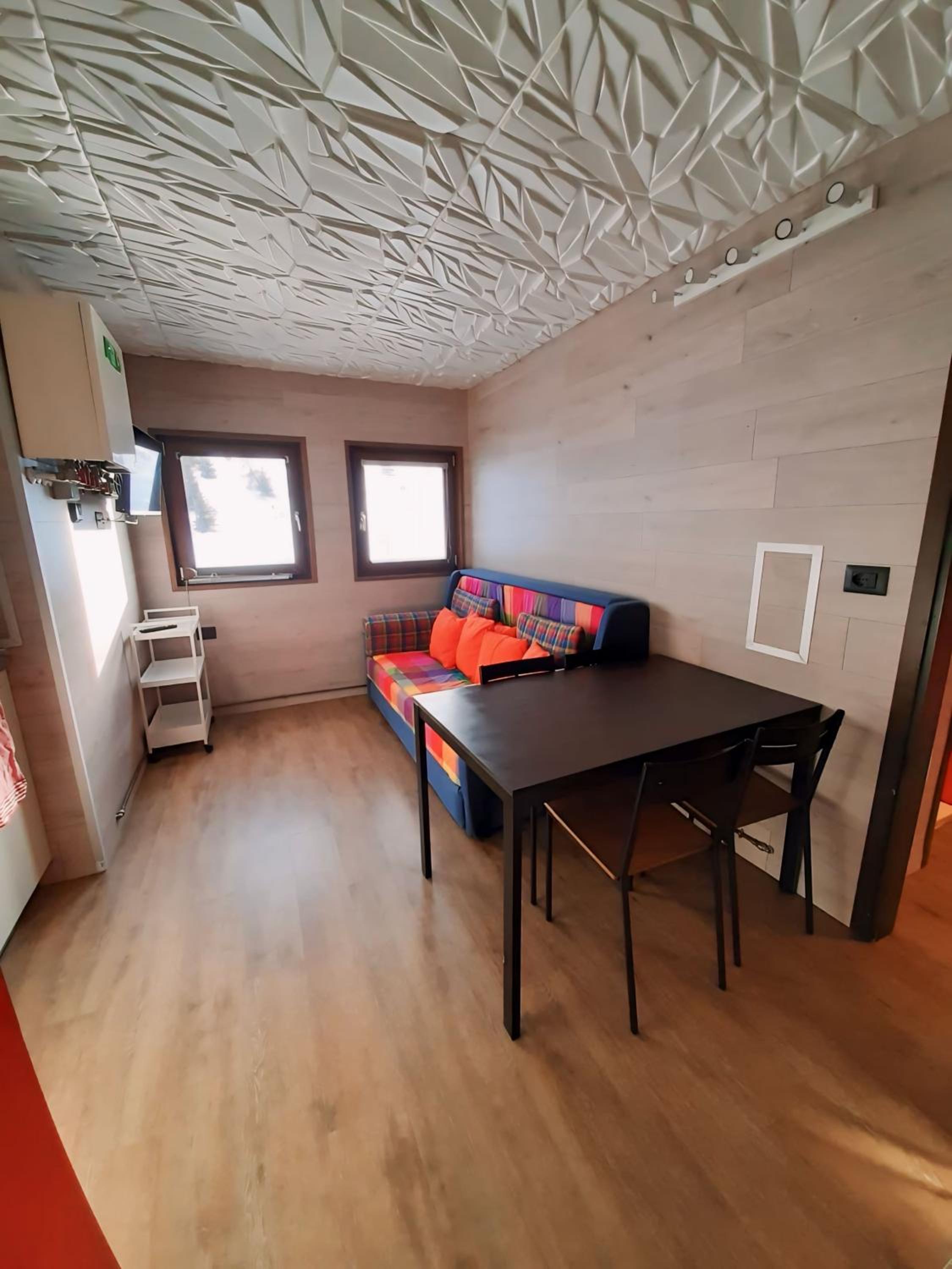 Apartment with Mountain View photo 1