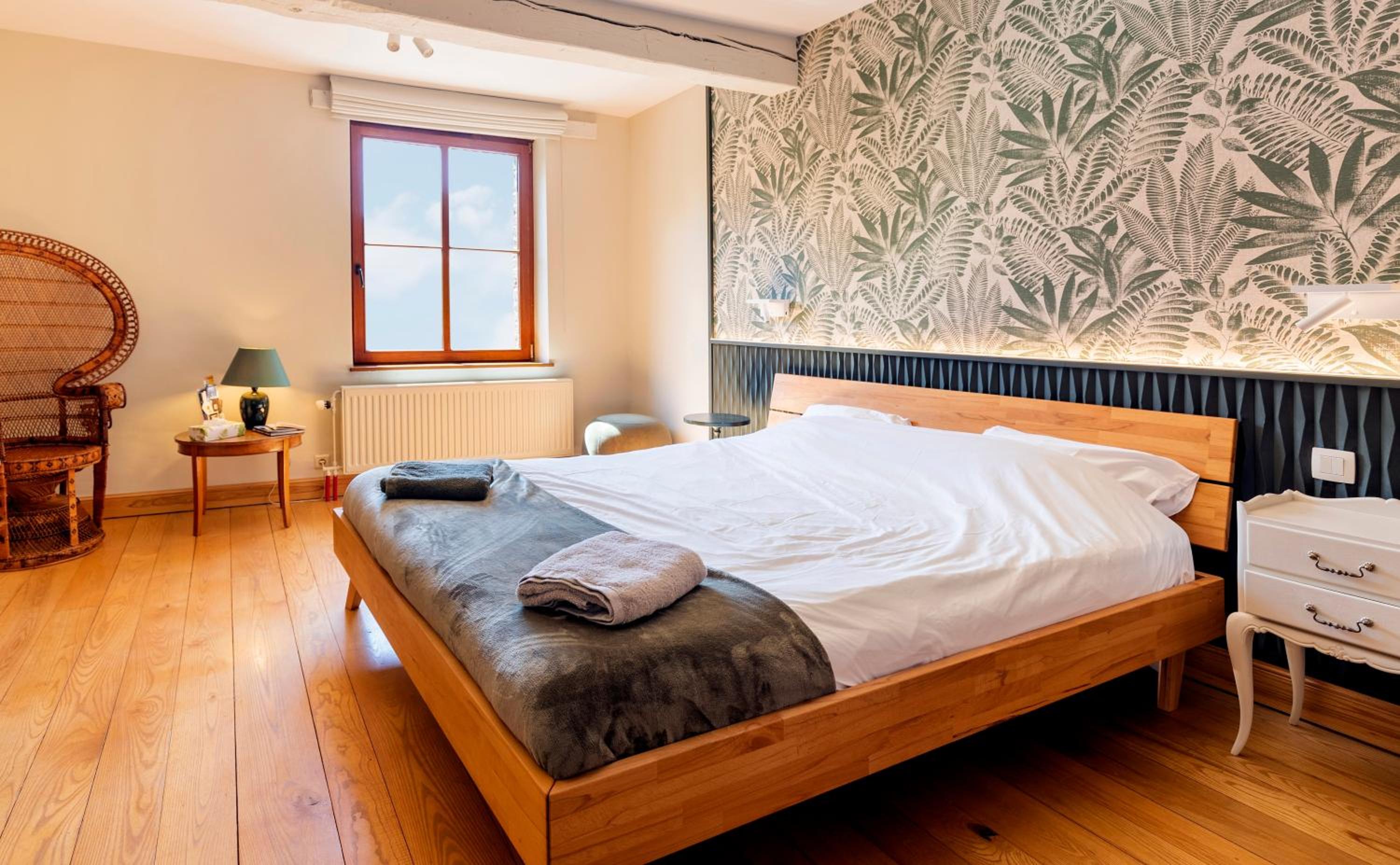 Deluxe King Room photo 1