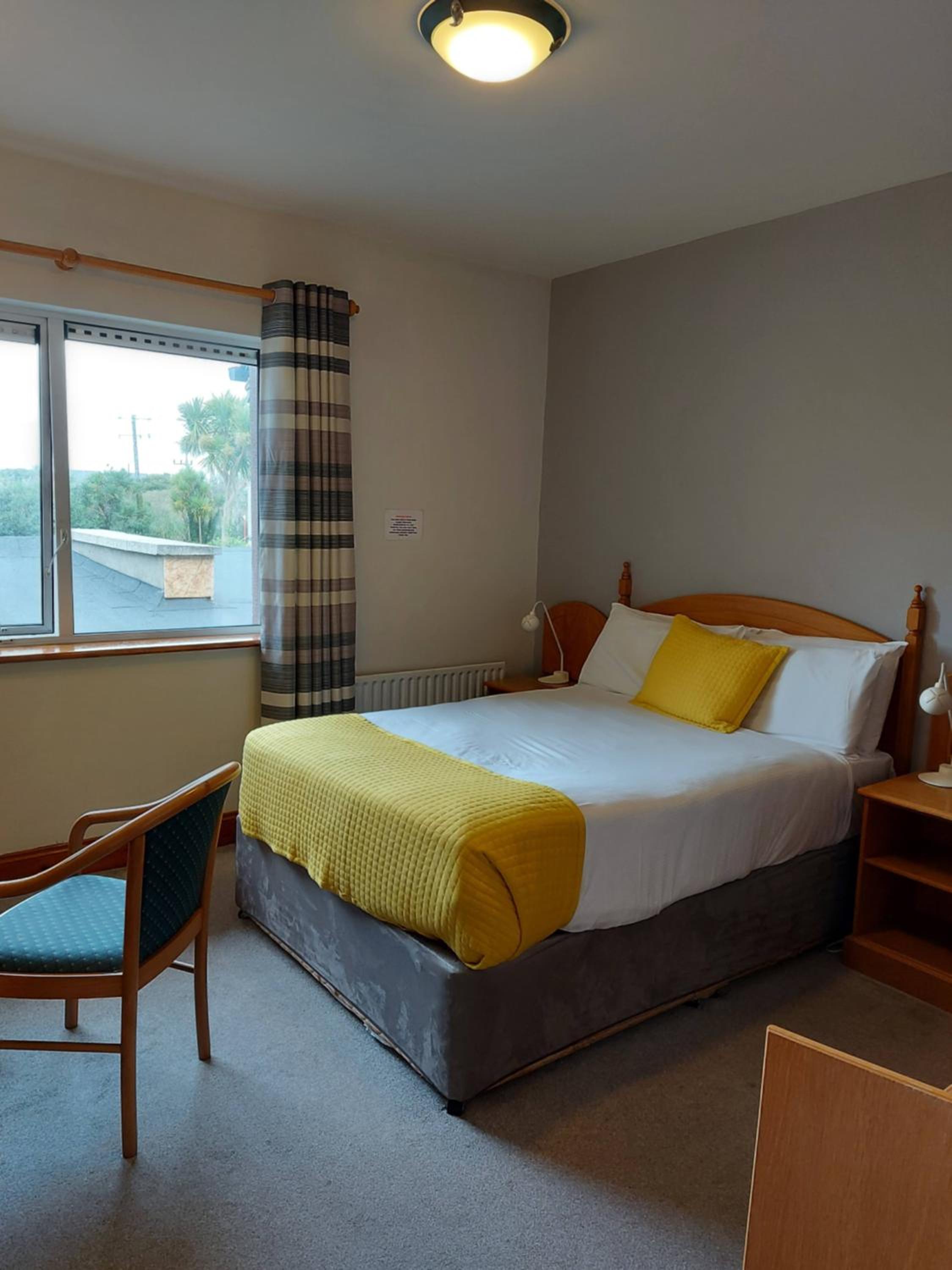 Double Room with Shower photo 2