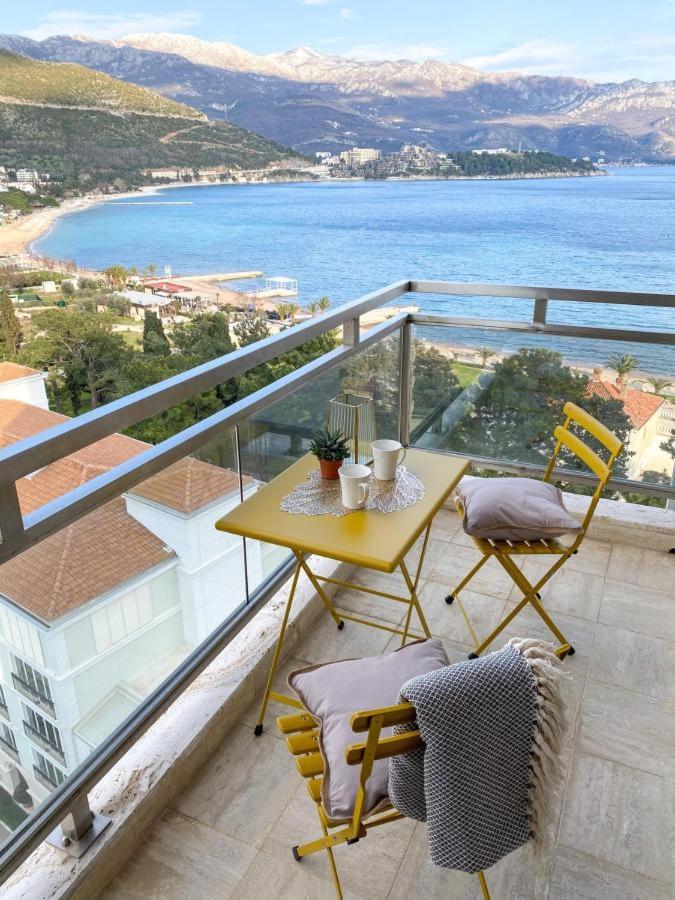 Two-Bedroom Apartment with Sea View