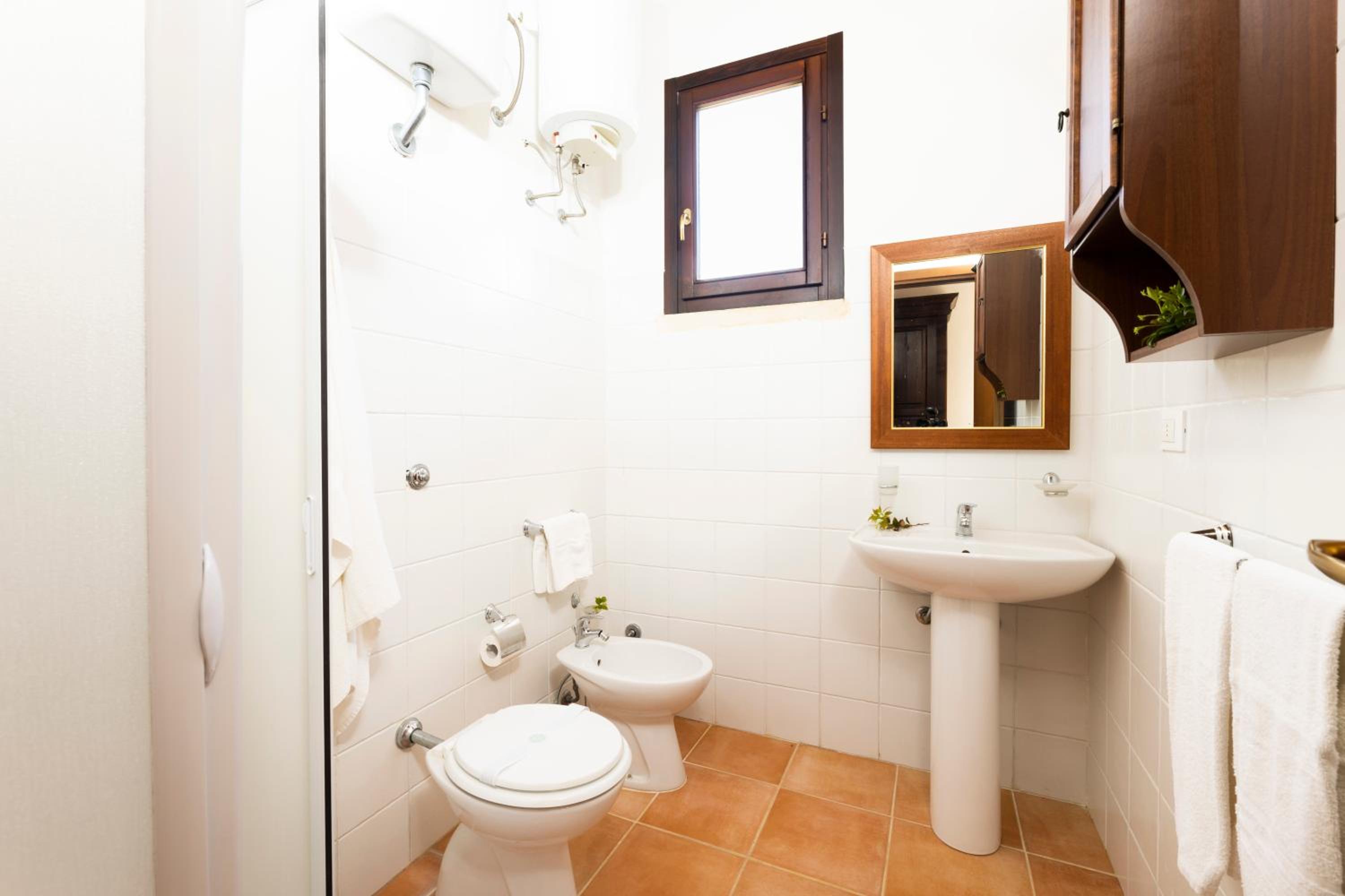 Double or Twin Room photo 2