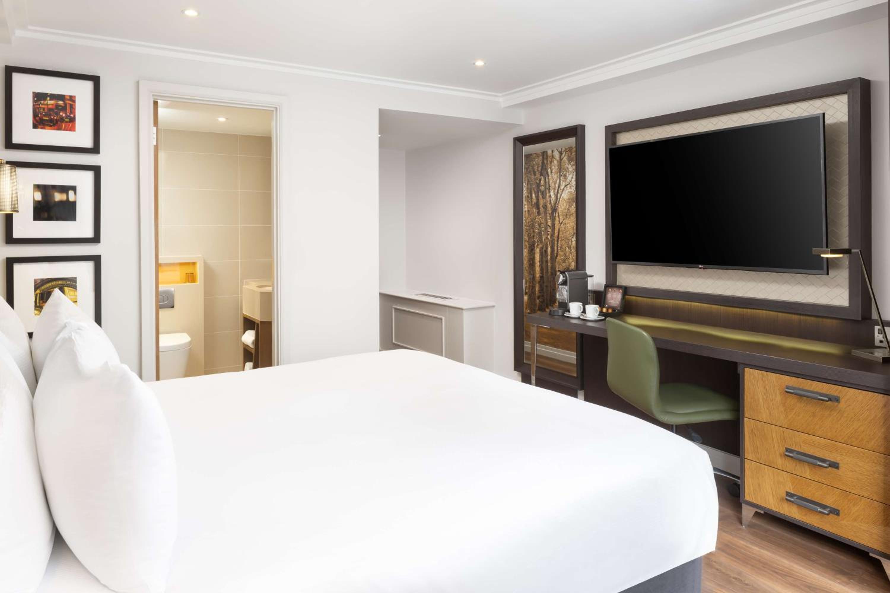 King Guest Room photo 2
