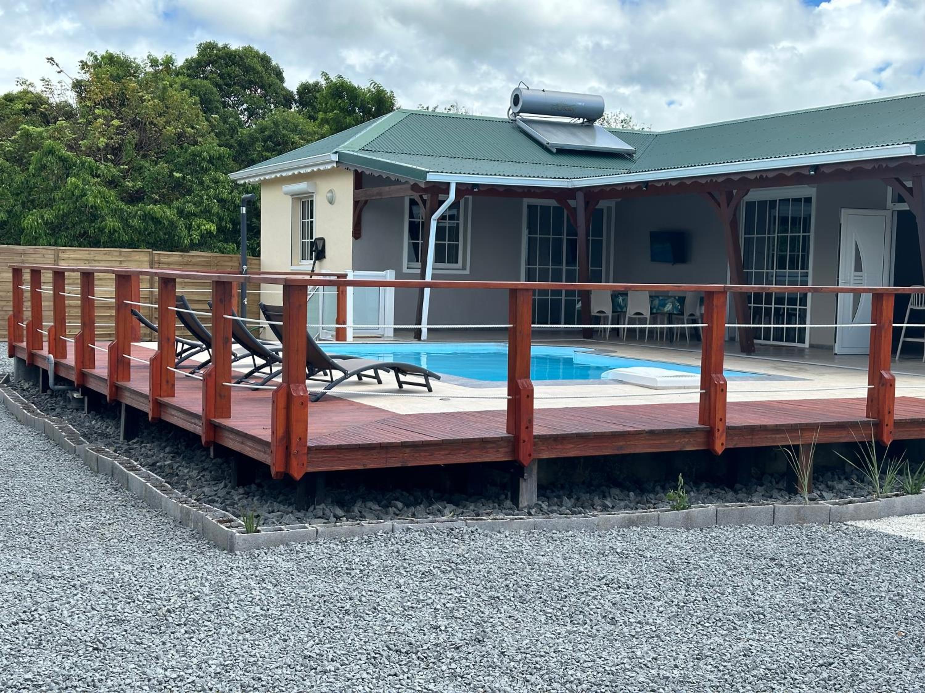 Three-Bedroom Villa photo 3