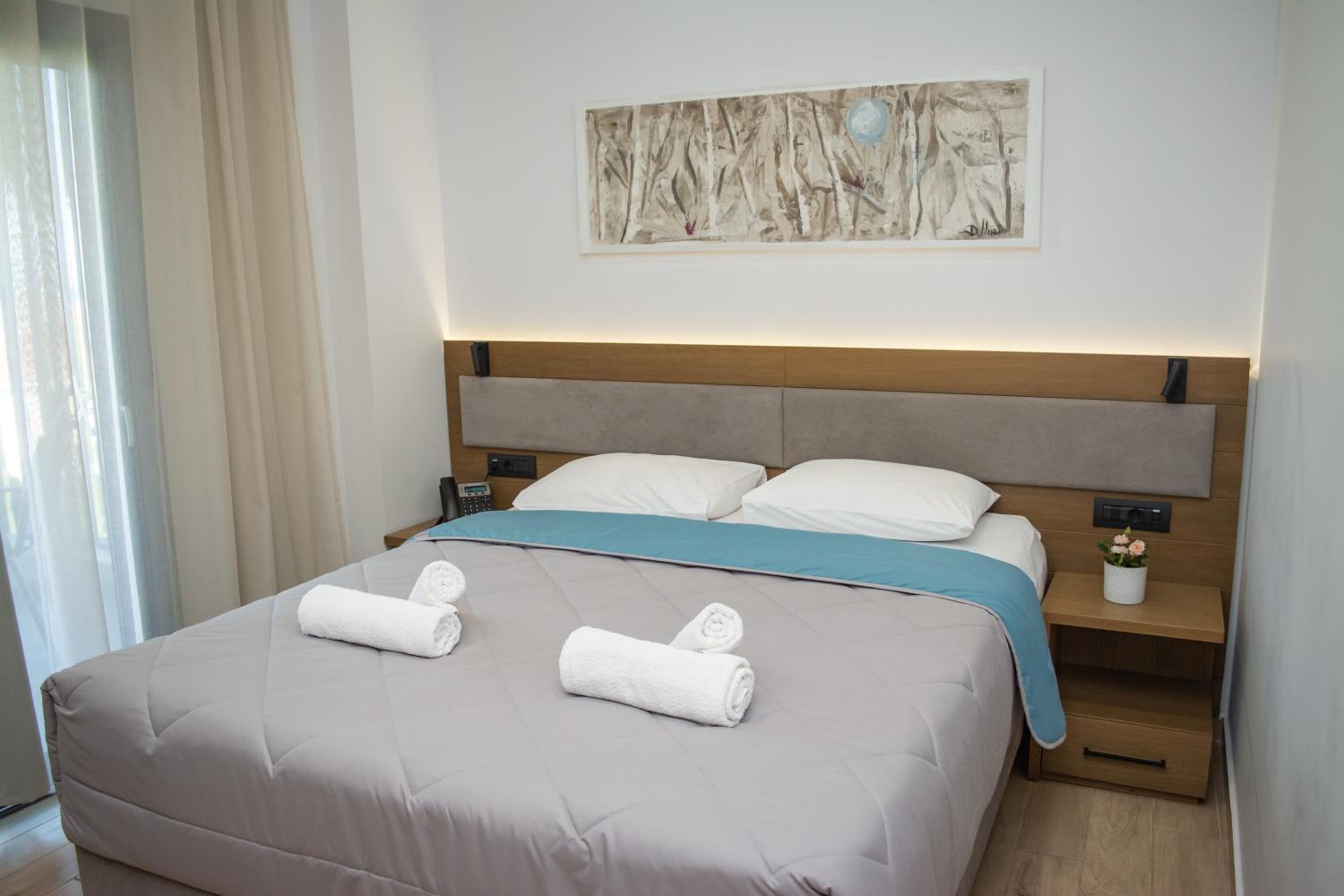 King Room with Mountain View