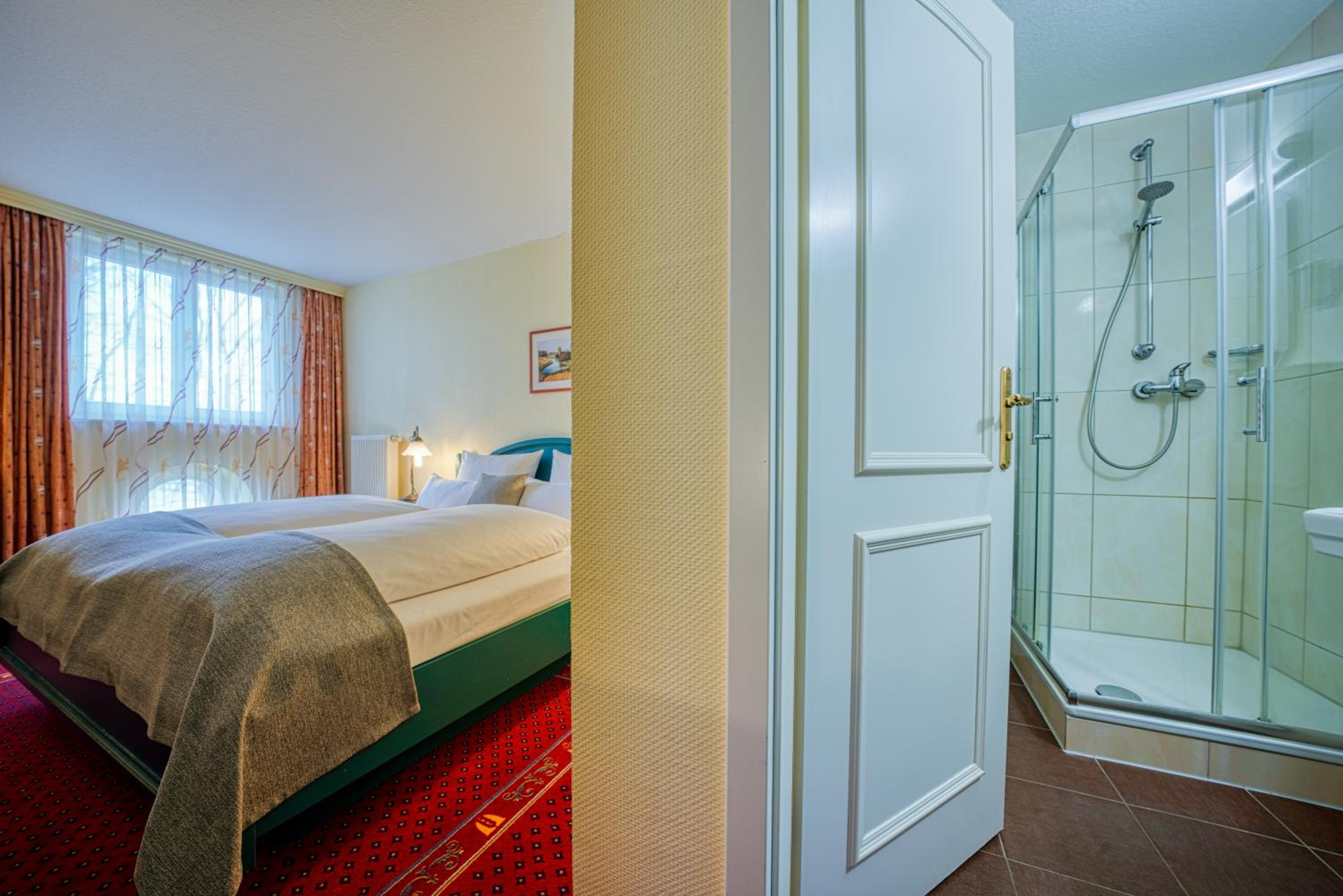 Double Room with Sea View - Photo 6