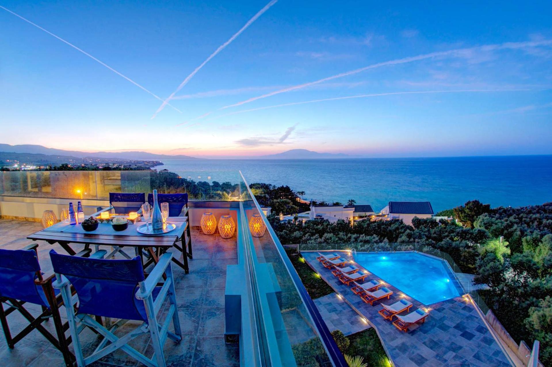 Villa photo 2