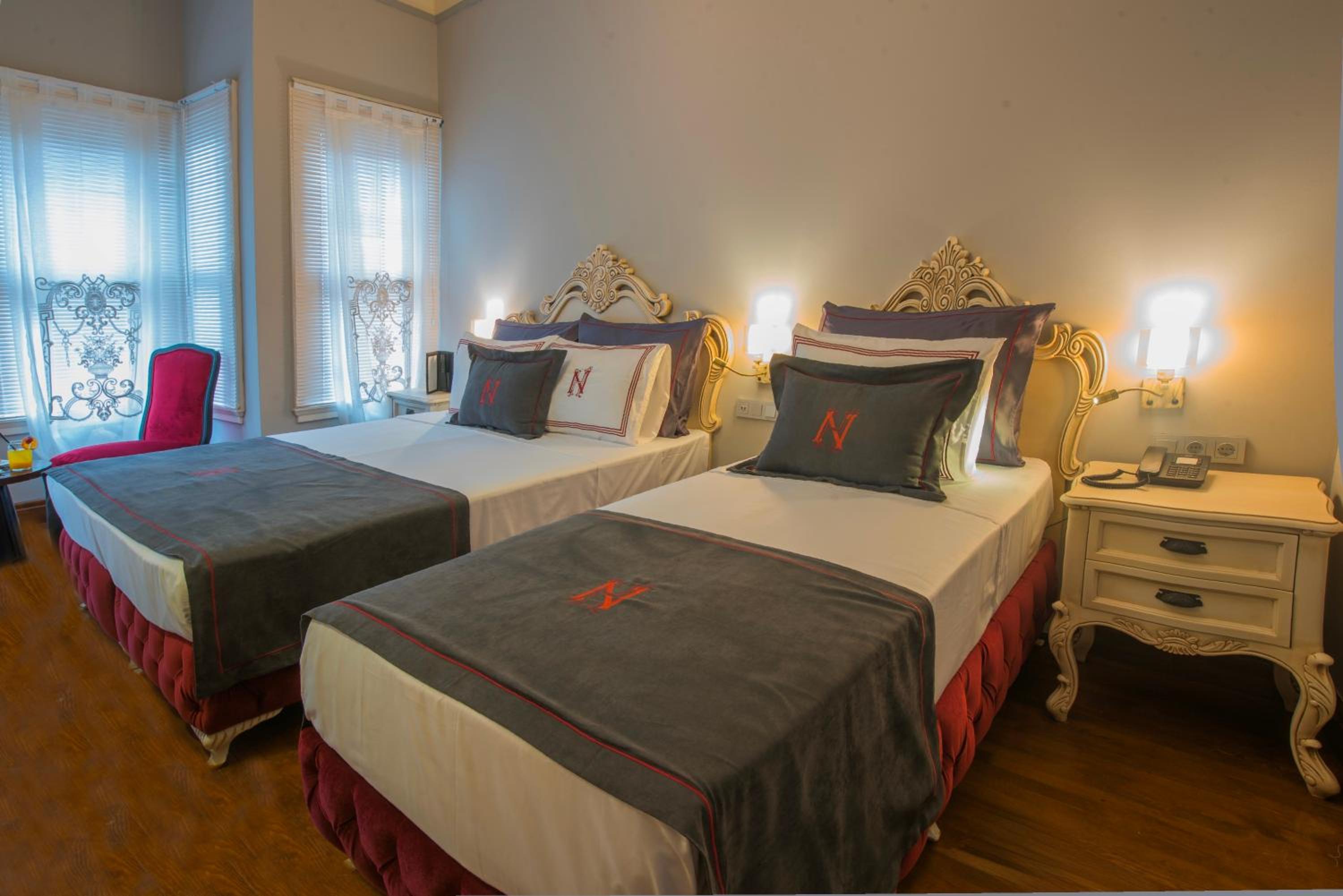 Deluxe Double Room photo 2