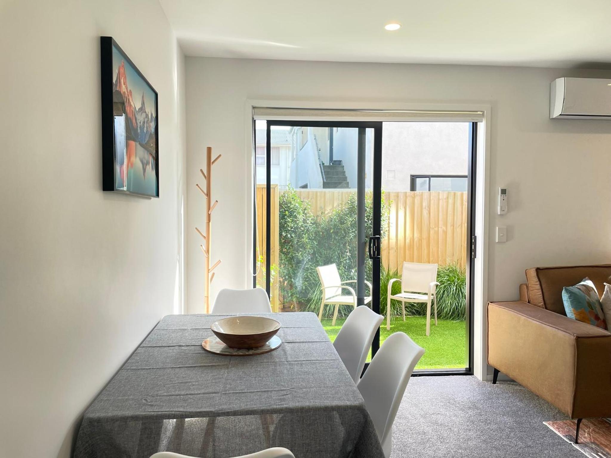 Two-Bedroom House photo 2