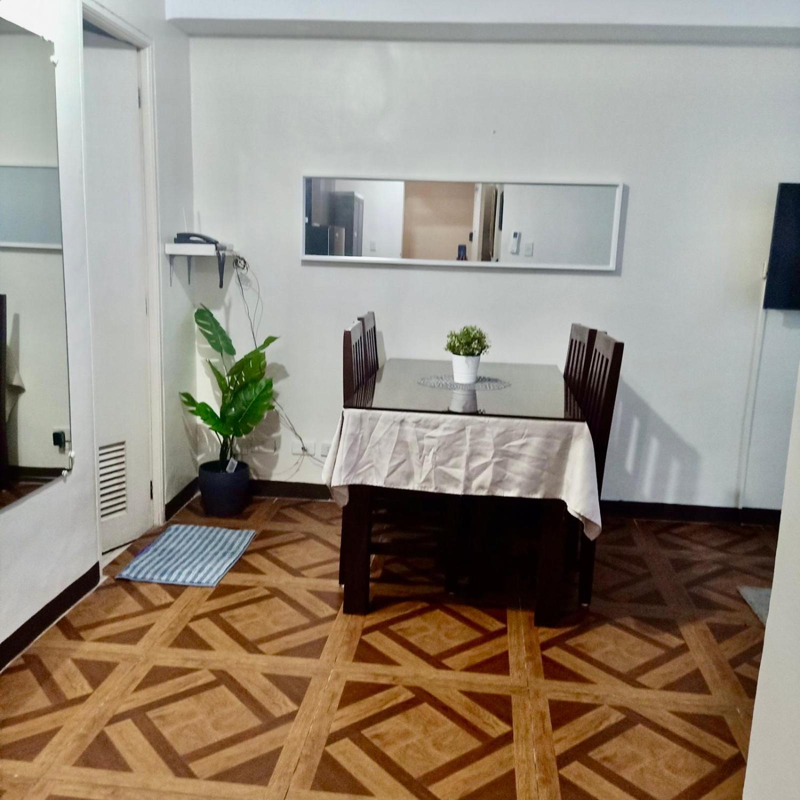 One-Bedroom Apartment - Photo 9