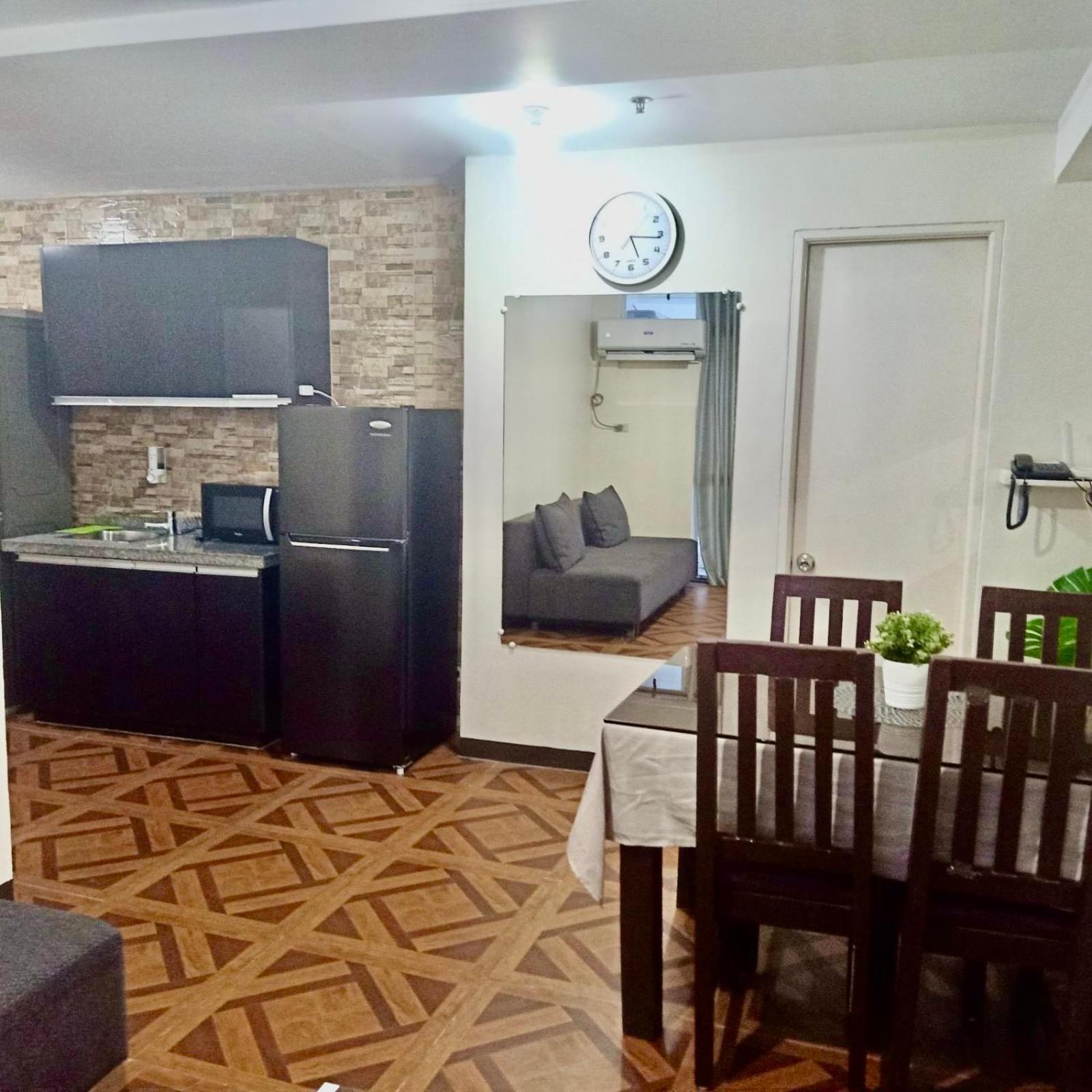 One-Bedroom Apartment - Photo 19
