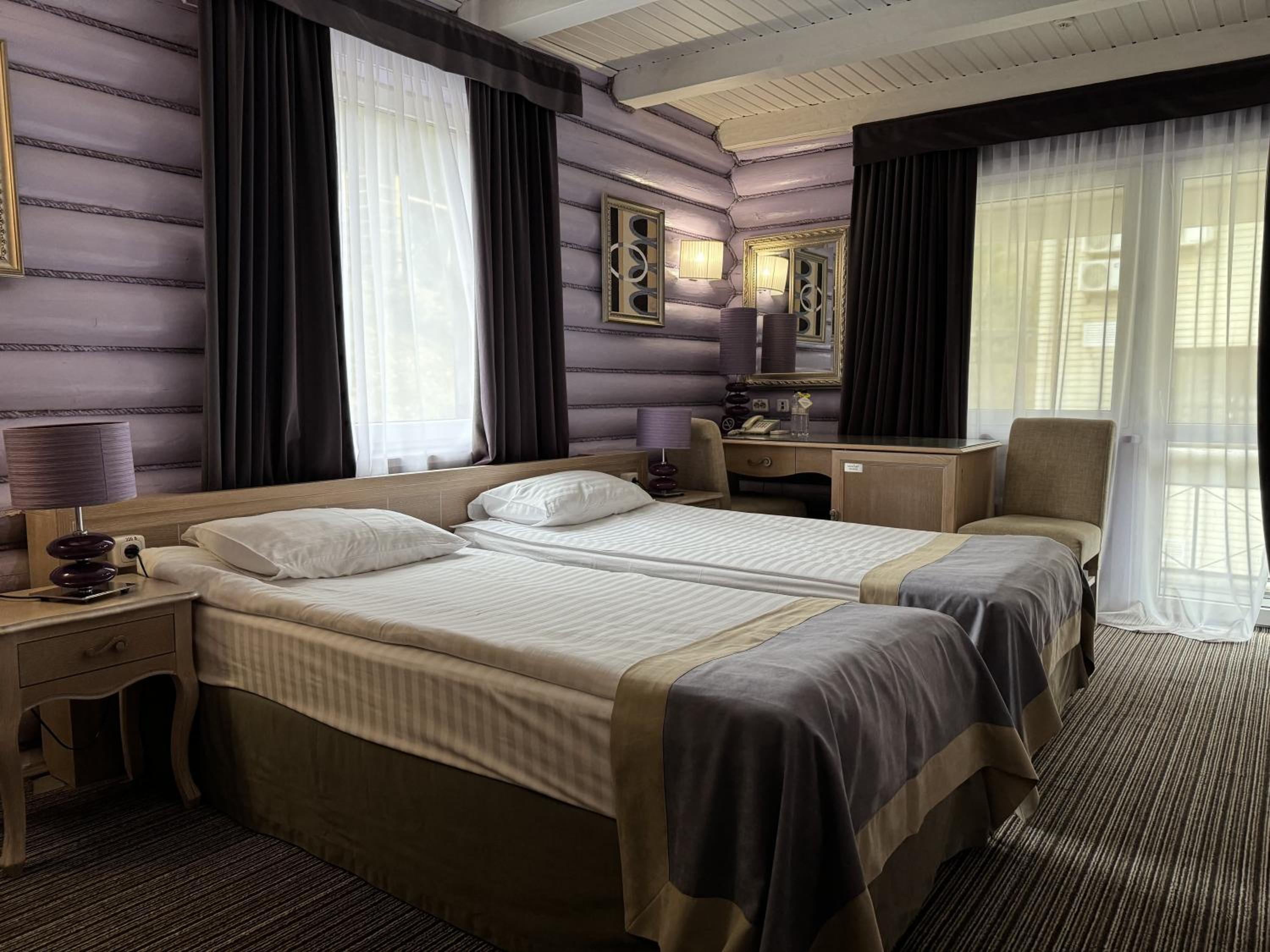 Standard Double or Twin Room photo 2
