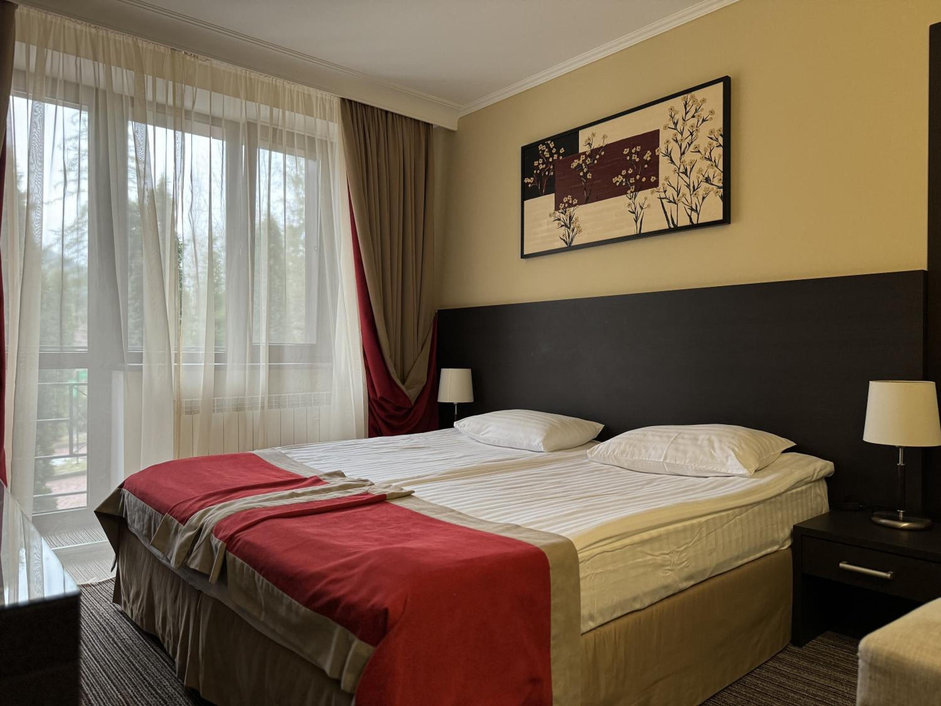 Standard Double or Twin Room photo 1