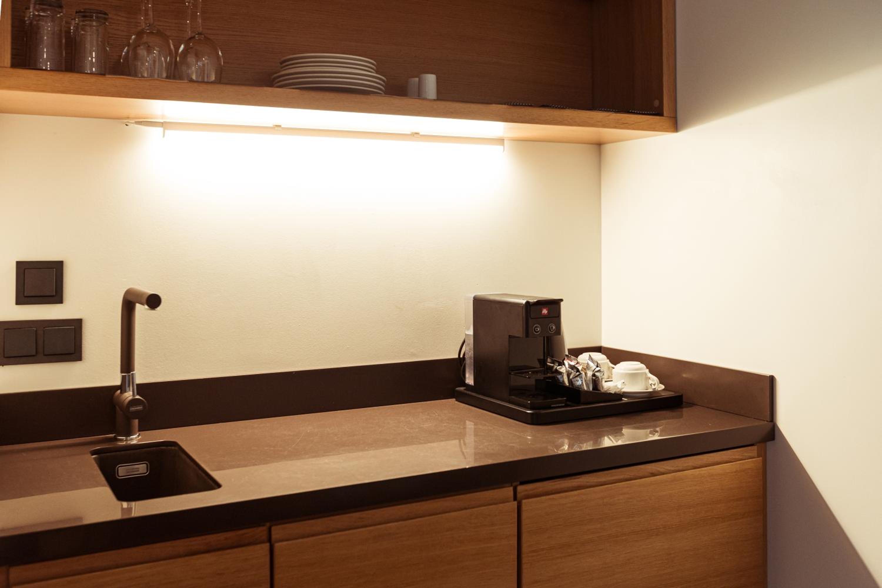 Suite with Terrace - Photo 6