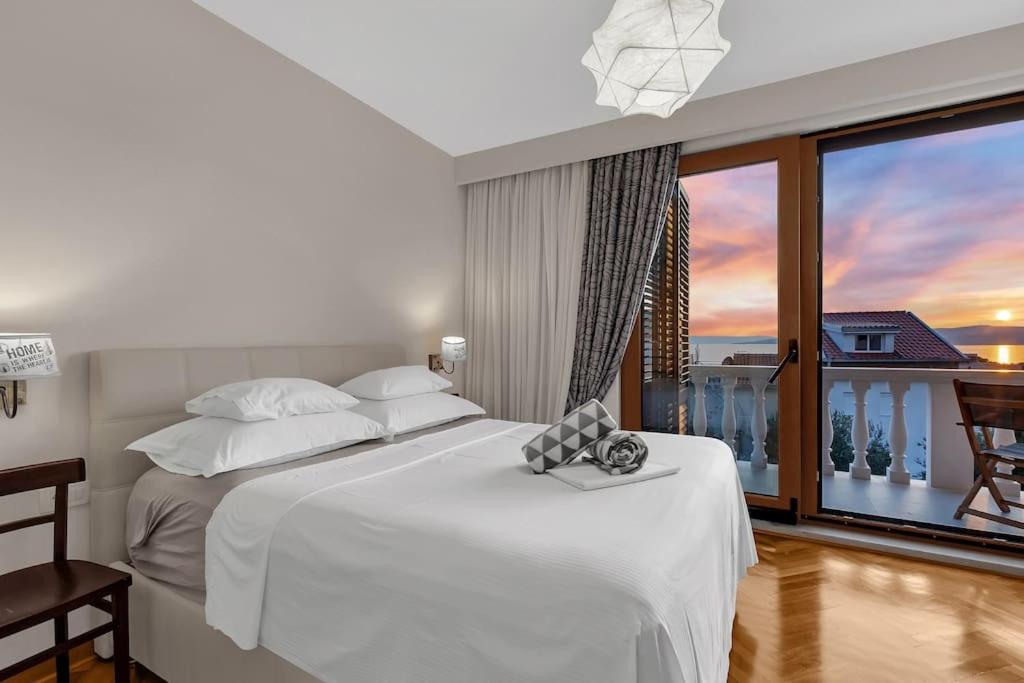 Three-Bedroom Villa photo 1