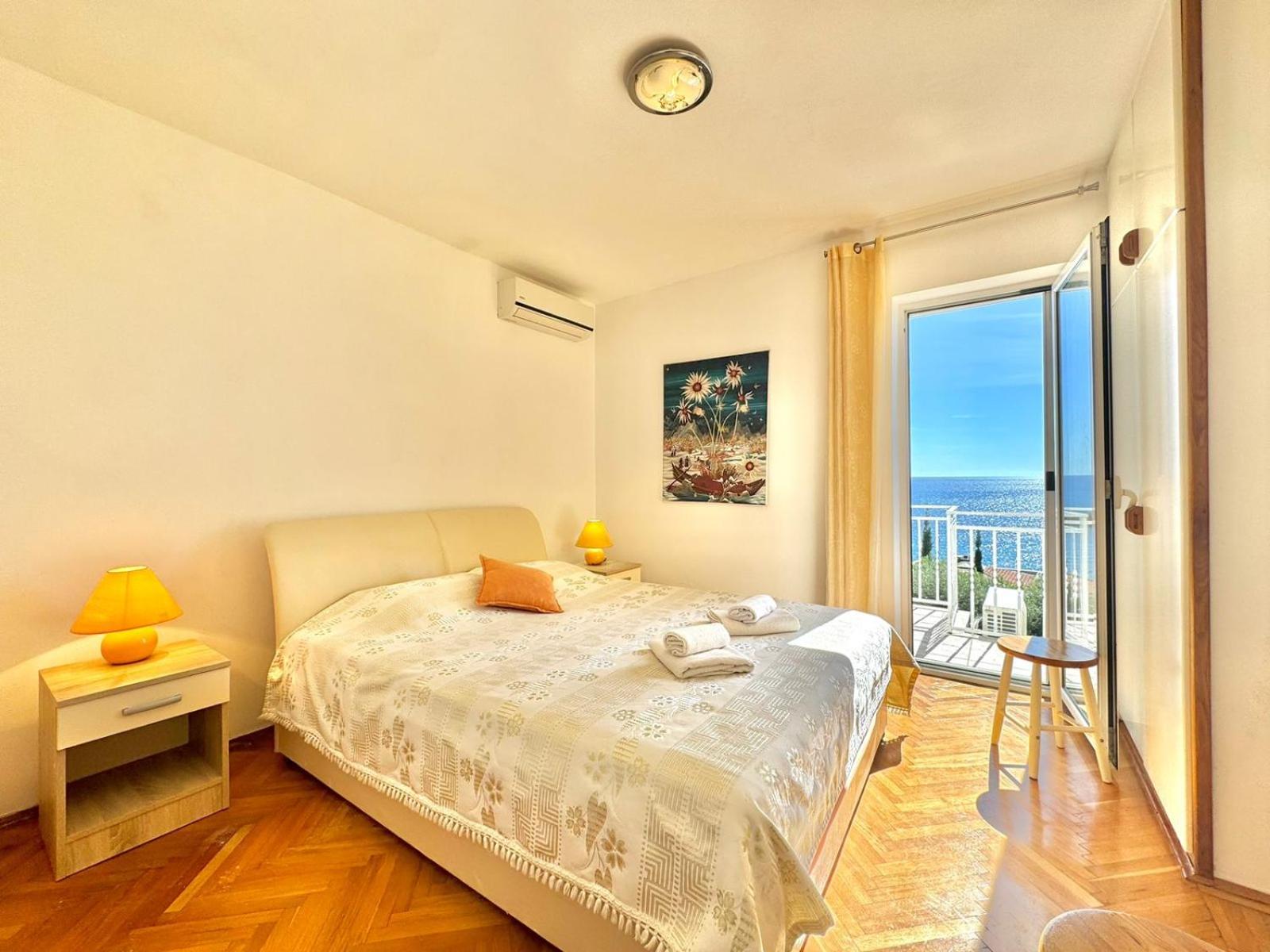 Apartment with Sea View