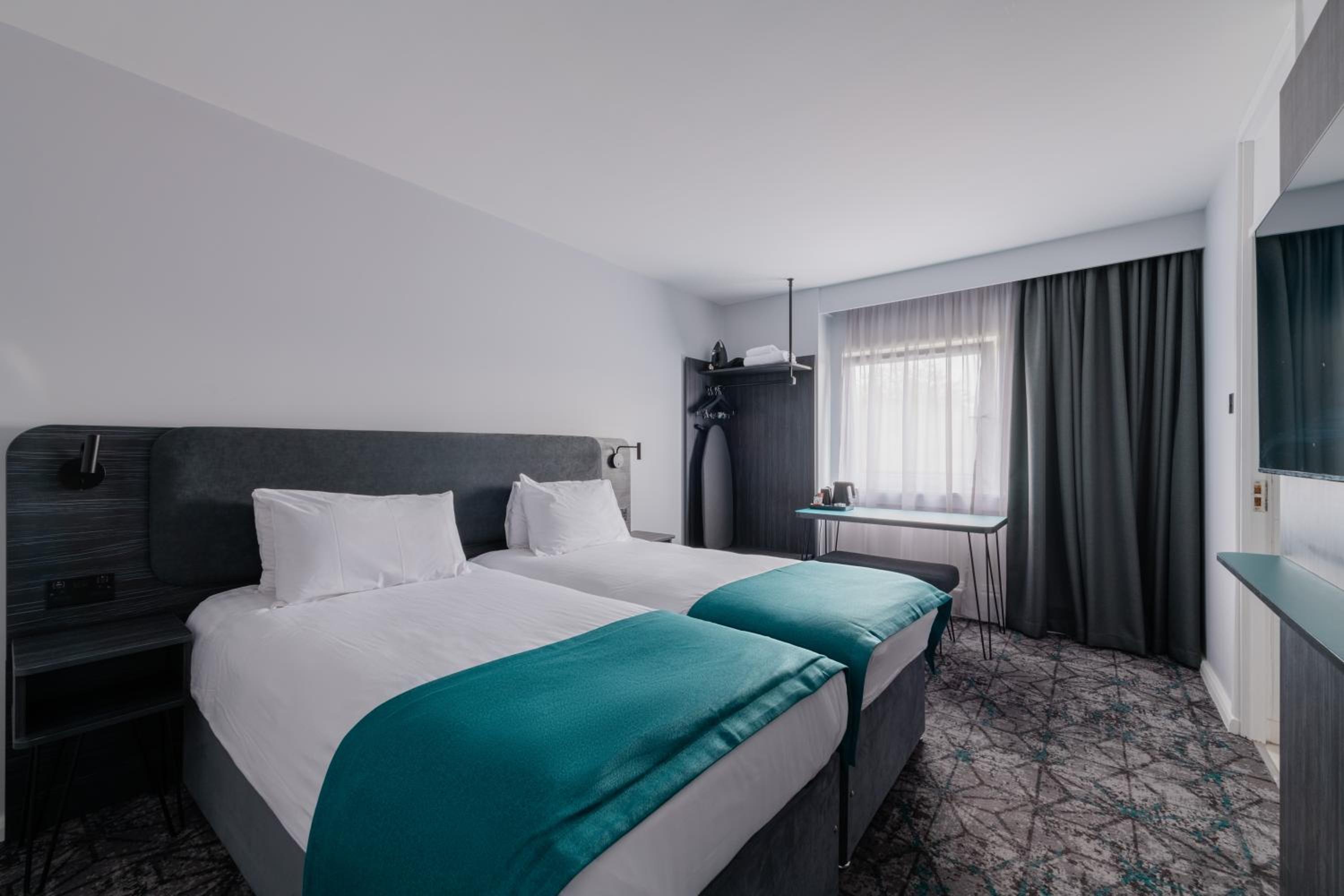 Superior Twin Room - Photo 6