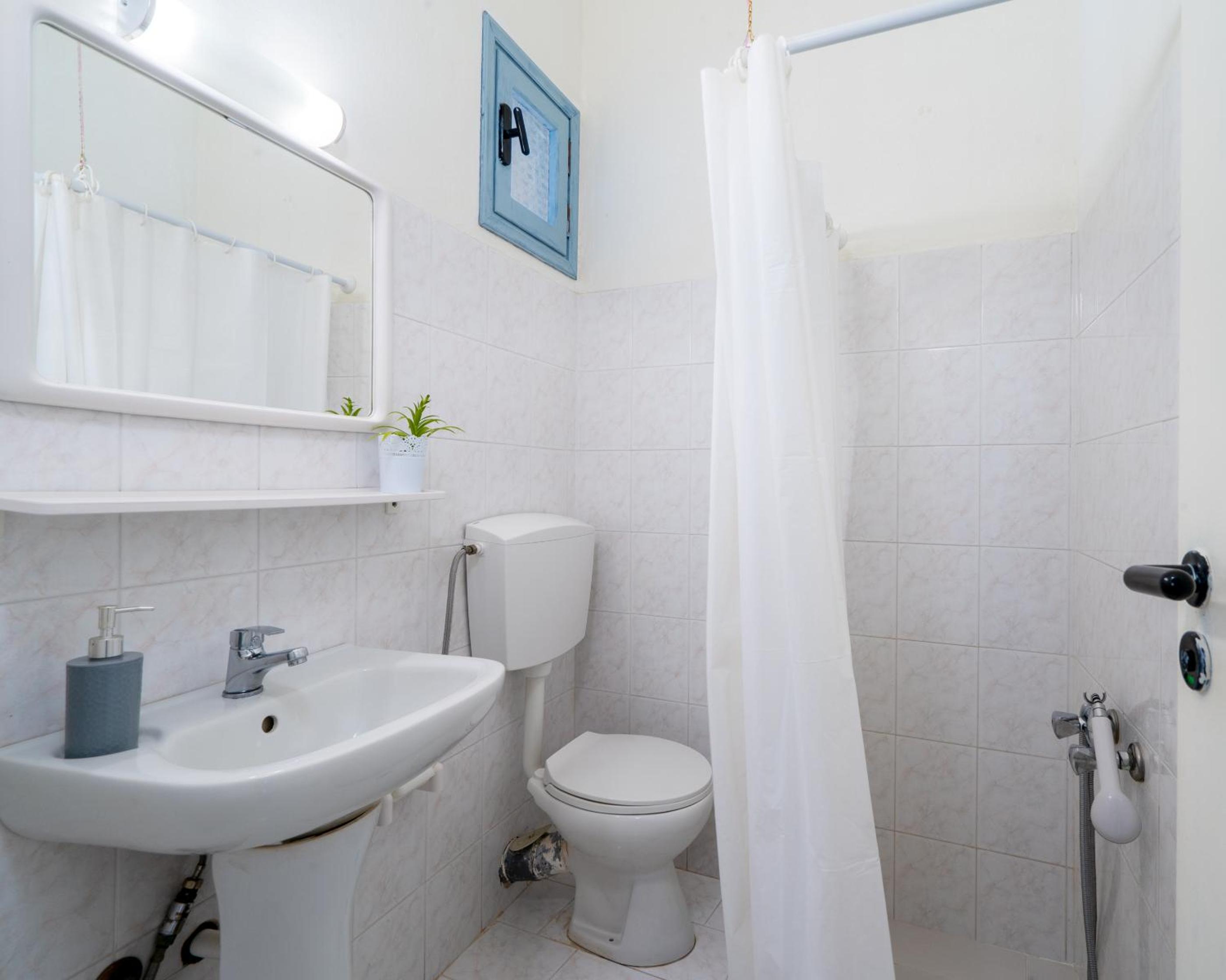 Classic Triple Room photo 2