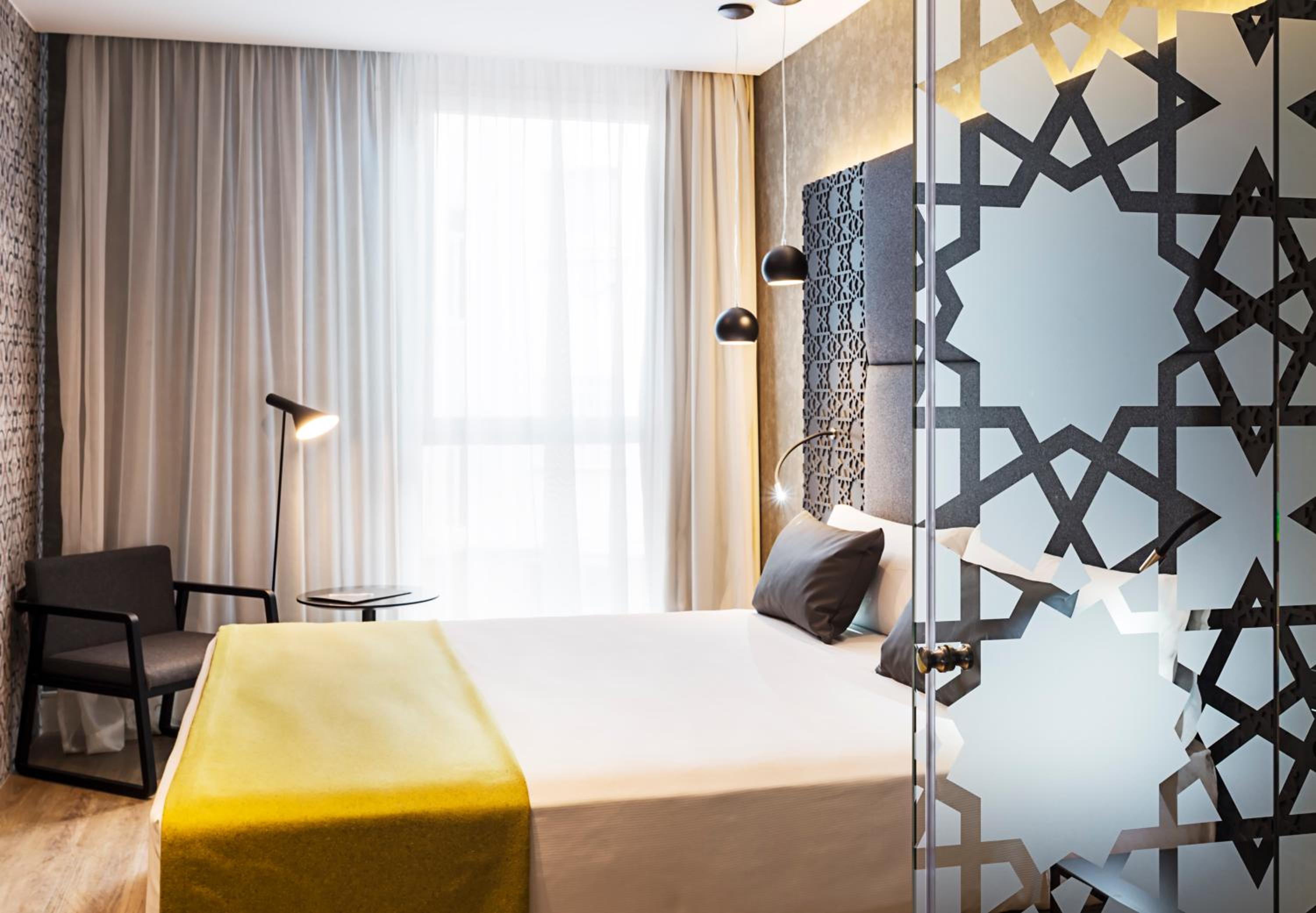 Premium Double Or Twin Room - Photo 2