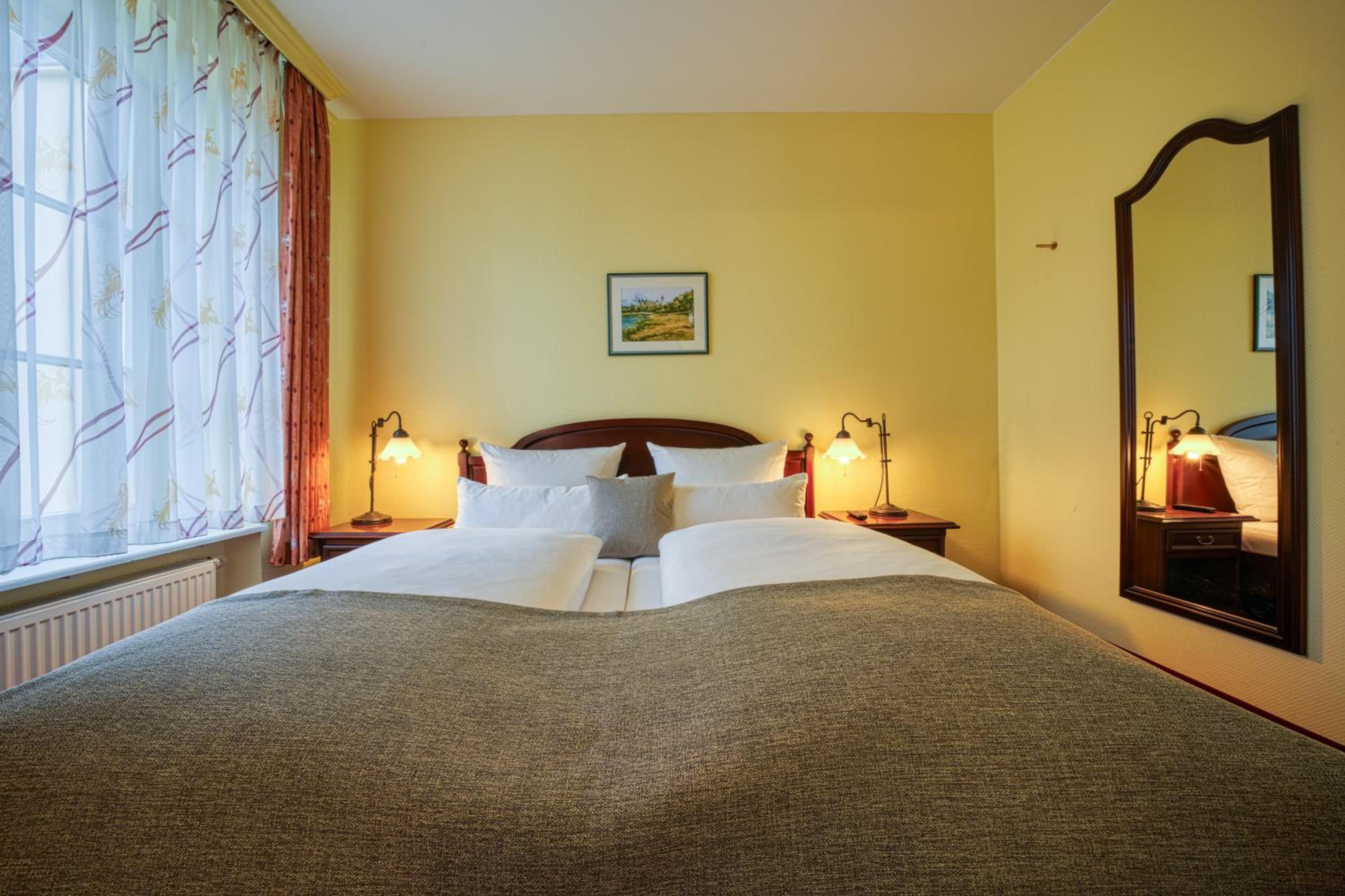 Double Room - Photo 7