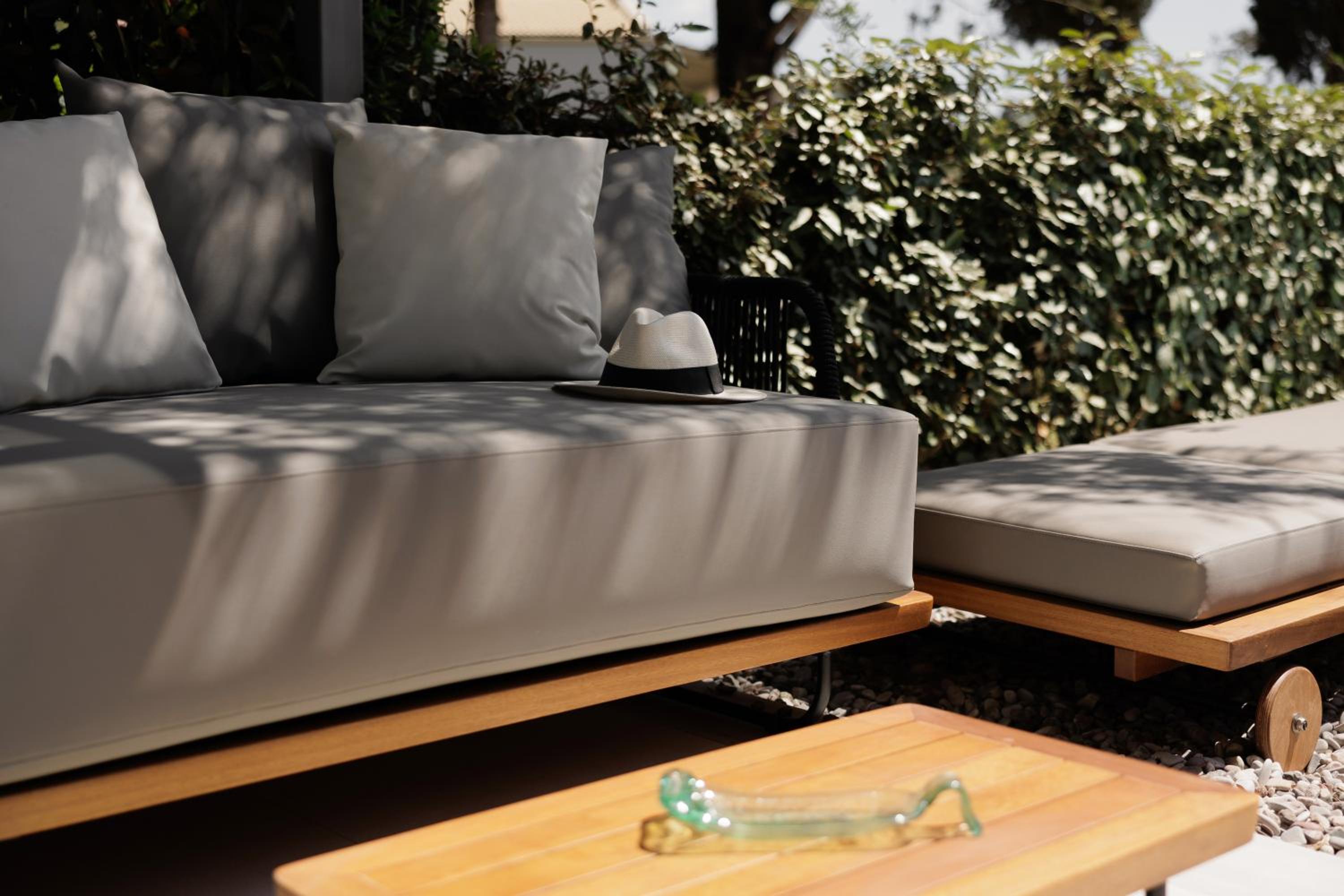Deluxe Garden View with Private Pool thumbnail 5