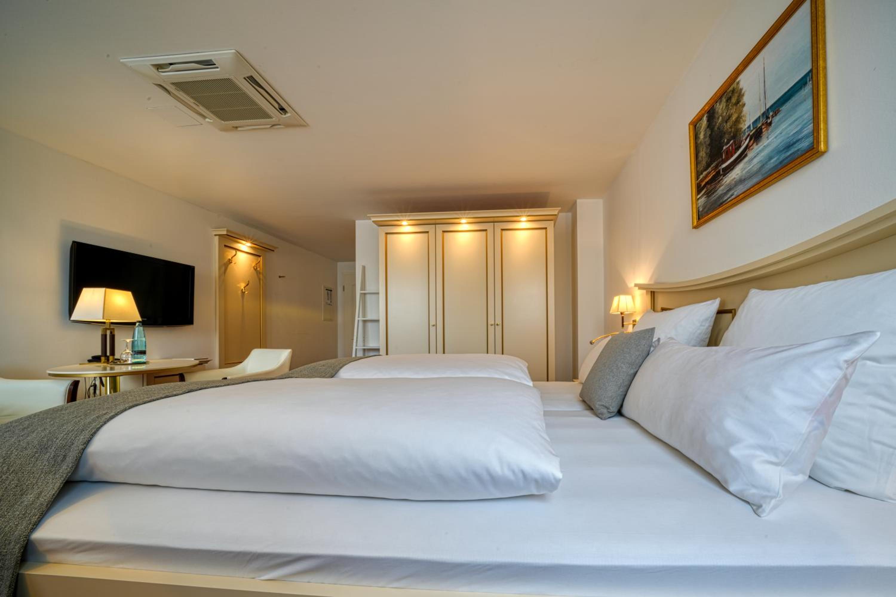 Superior Double Room with Land View - Photo 9
