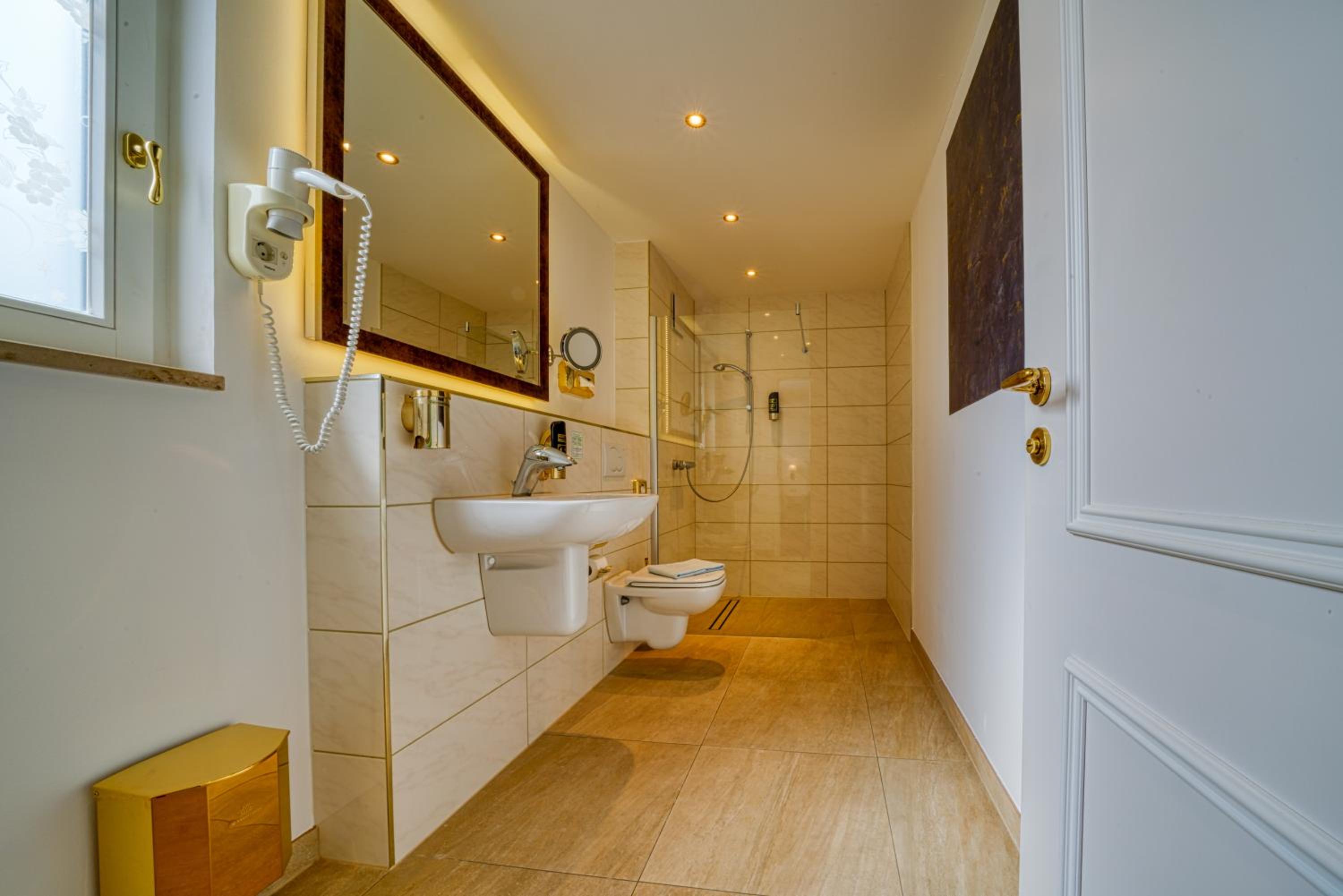 Superior Double Room with Land View - Photo 6