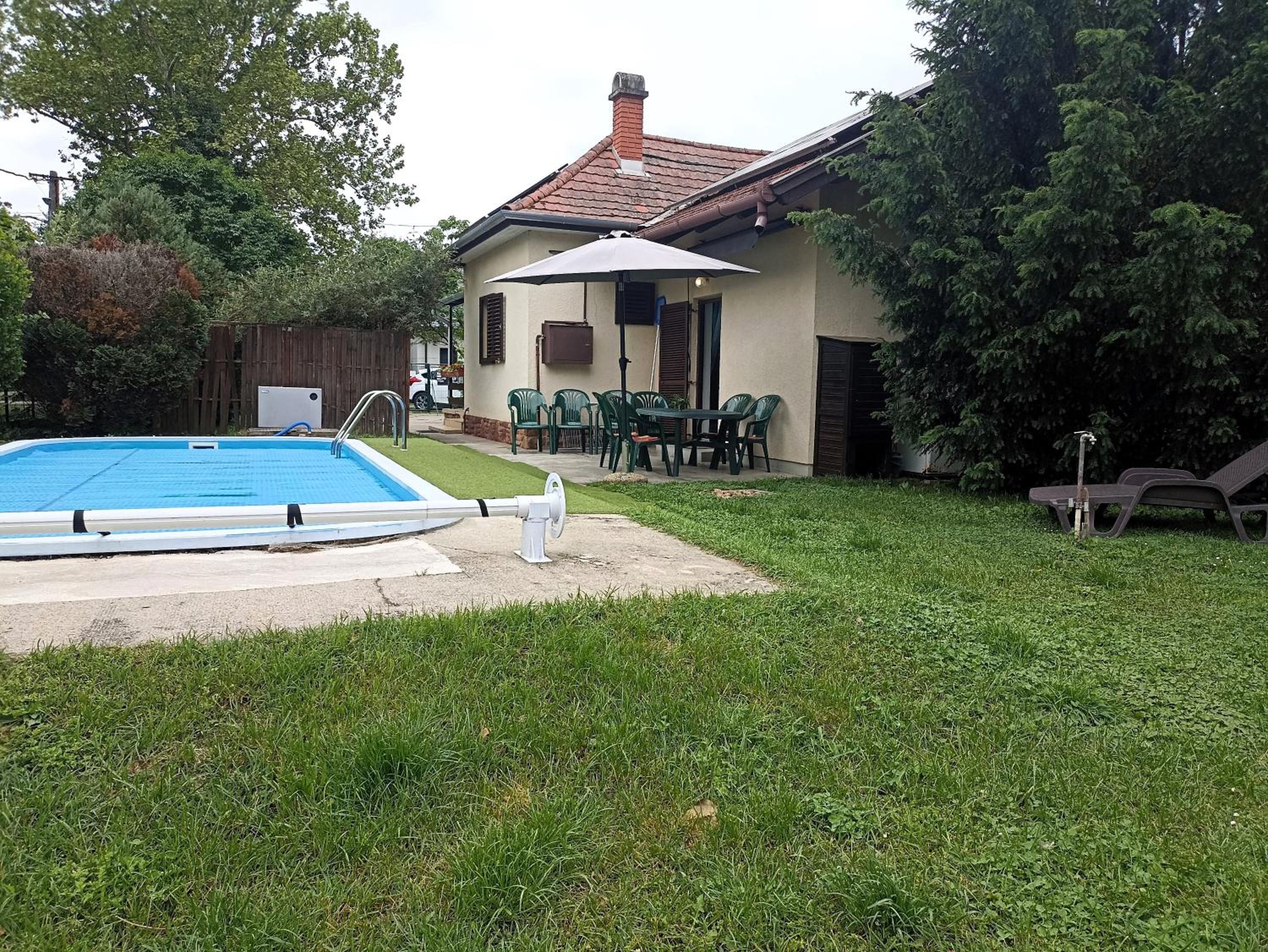 Three-Bedroom House - Photo 14